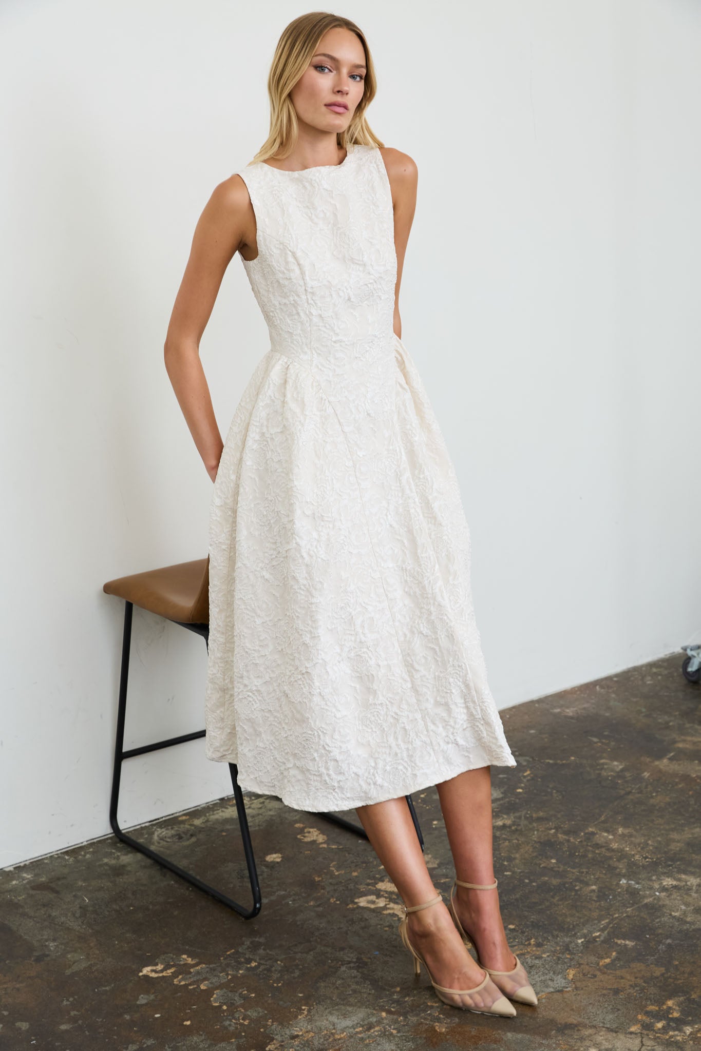 TEXTURED FLORAL JACQUARD BOAT NECK MIDI DRESS
