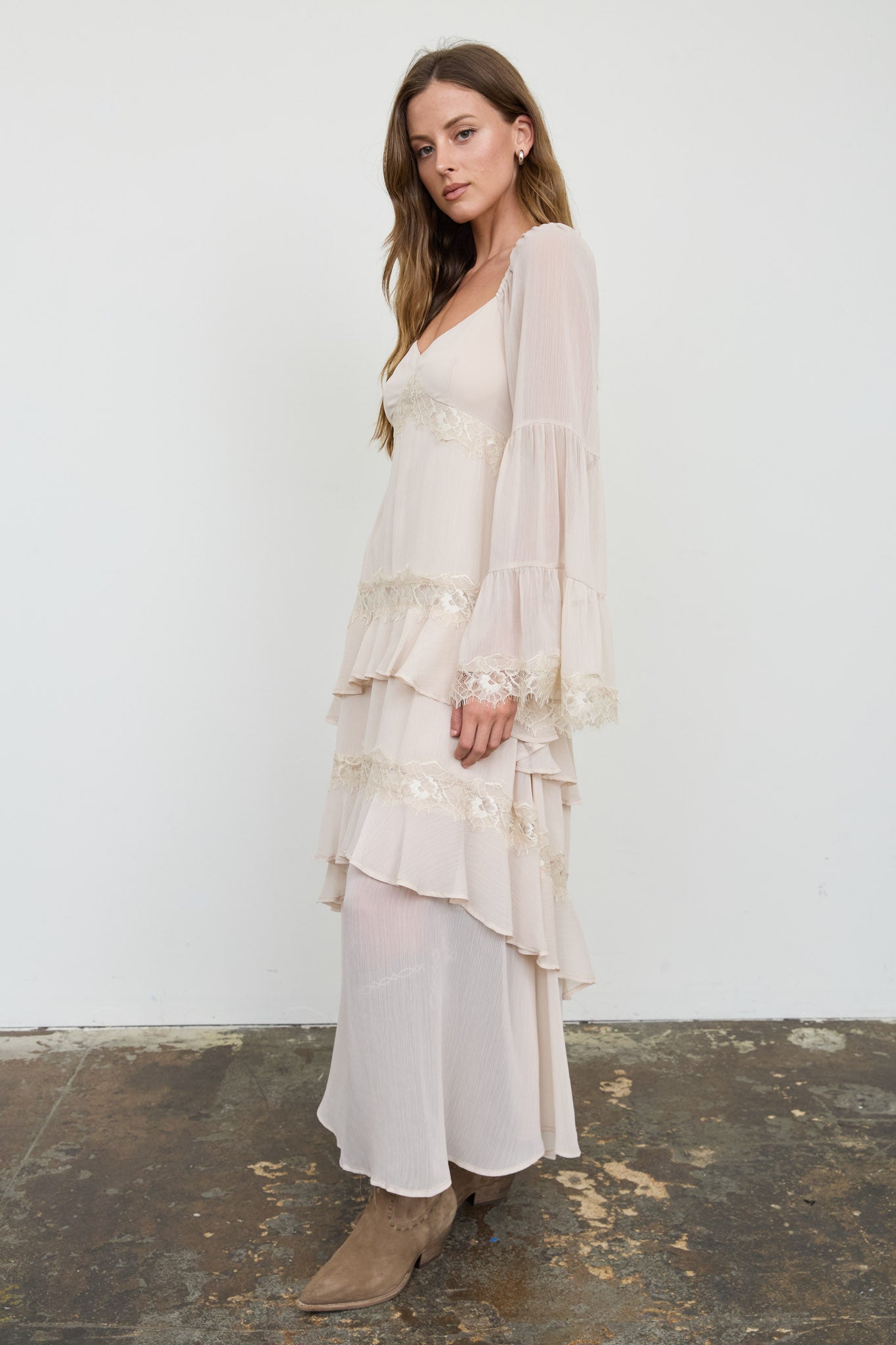 RUFFLE TIERED LACE TRIM LONG SLEEVE MIDI DRESS (PRE-ORDER)
