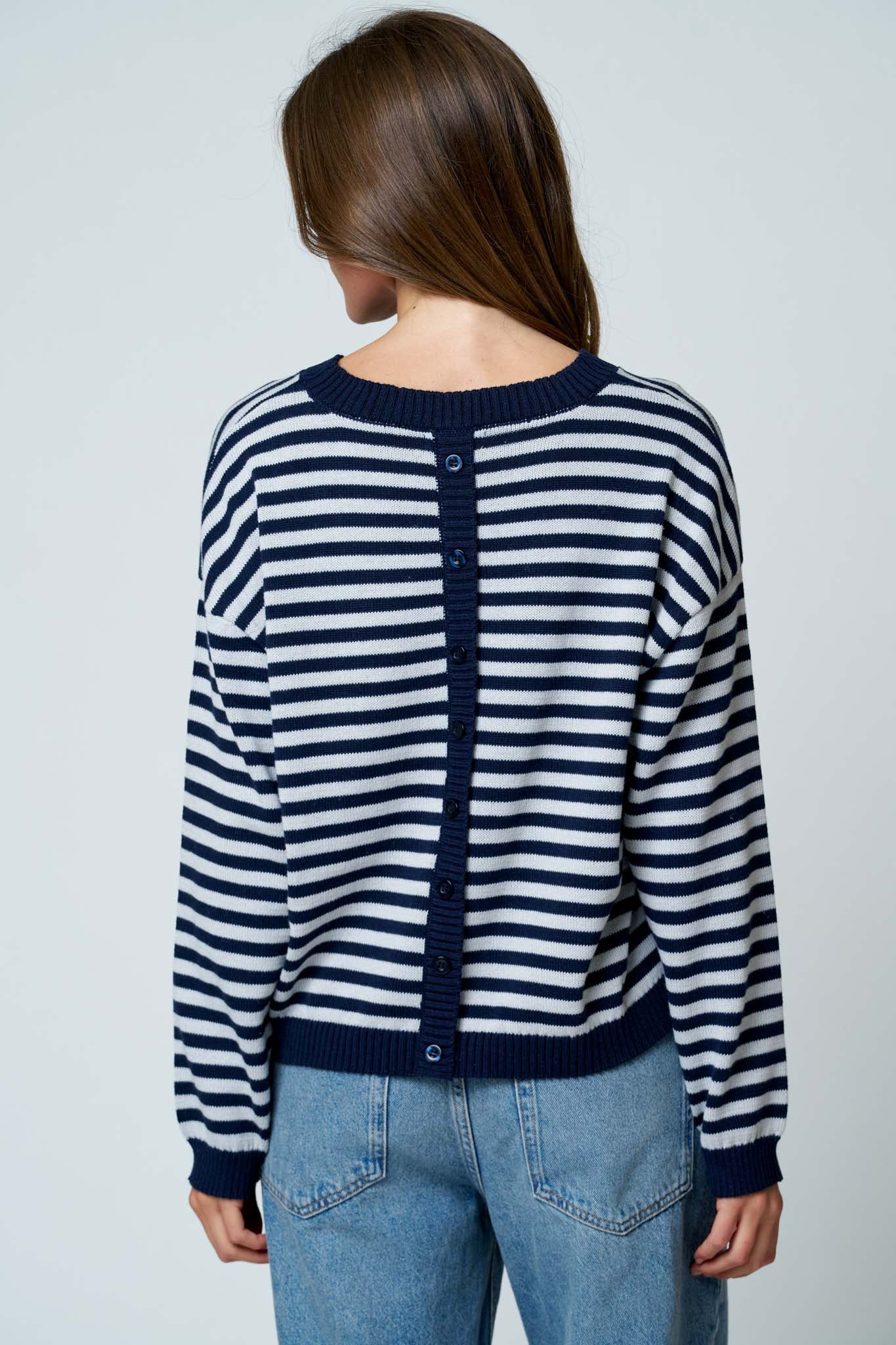 STRIPE RELAXED BACK BUTTON DETAIL KNIT SWEATER