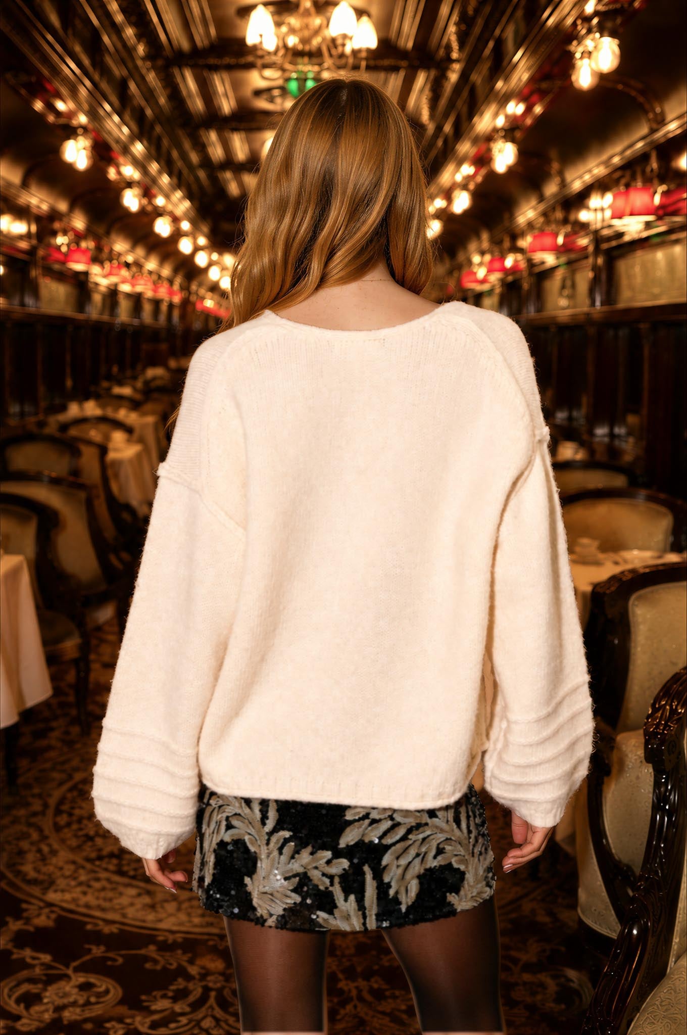 V NECK BALLOON LONG SLEEVE KNIT SWEATER