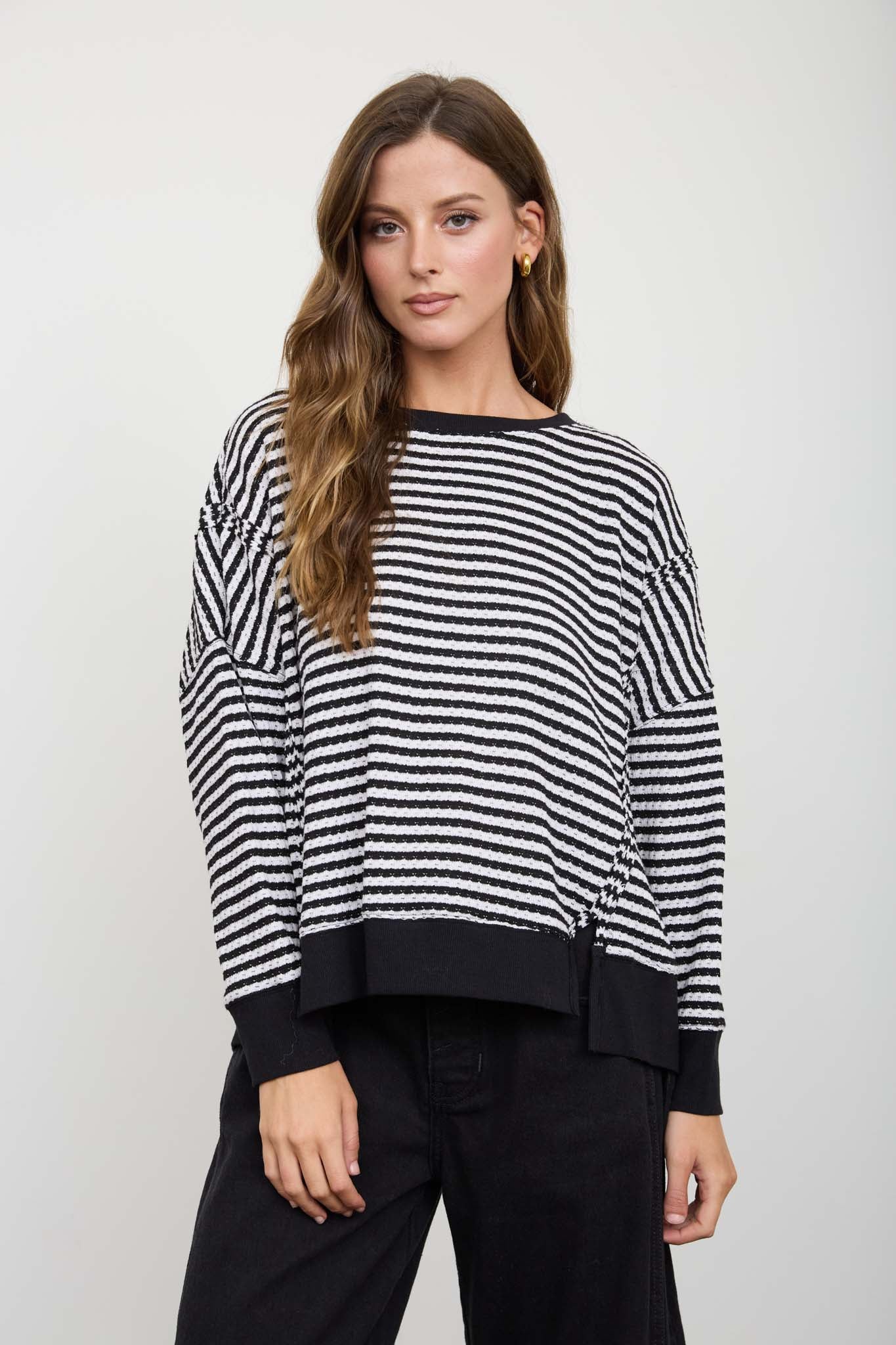STRIPE EXPOSED SEAM SPLIT HEM LONG SLEEVE KNIT TOP (PRE-ORDER)
