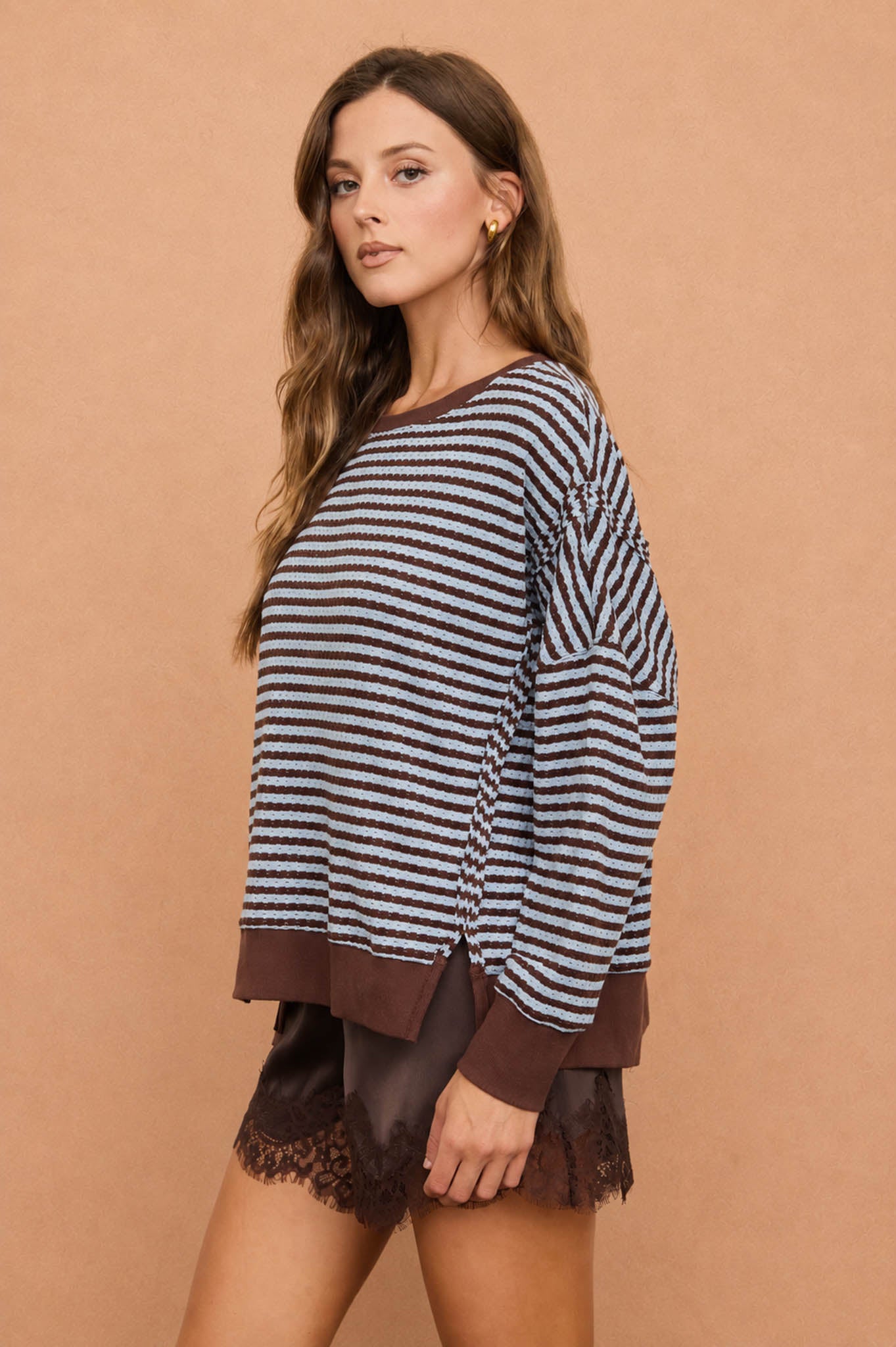 STRIPE EXPOSED SEAM SPLIT HEM LONG SLEEVE KNIT TOP (PRE-ORDER)