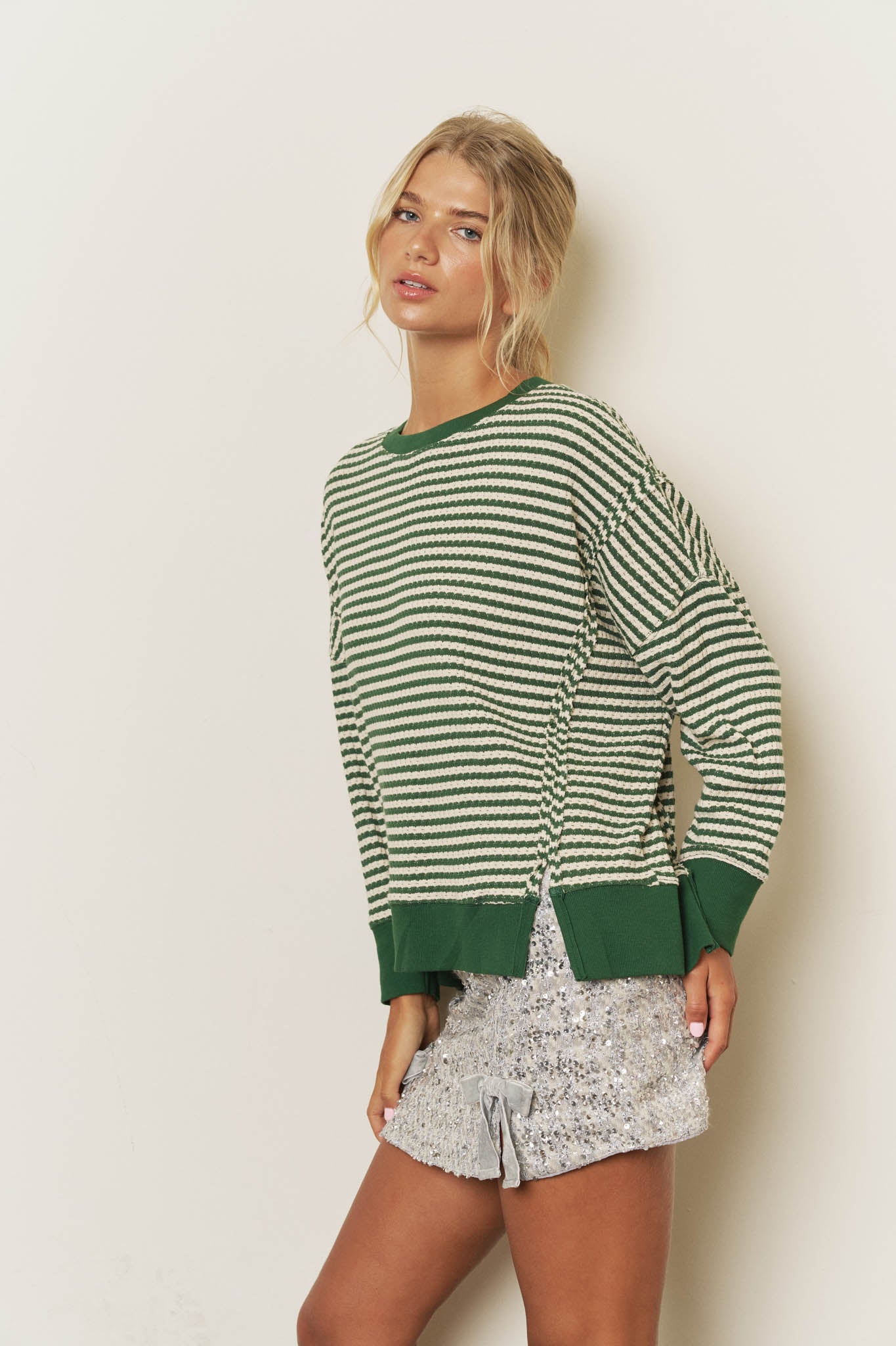 STRIPE EXPOSED SEAM SPLIT HEM LONG SLEEVE KNIT TOP (PRE-ORDER)