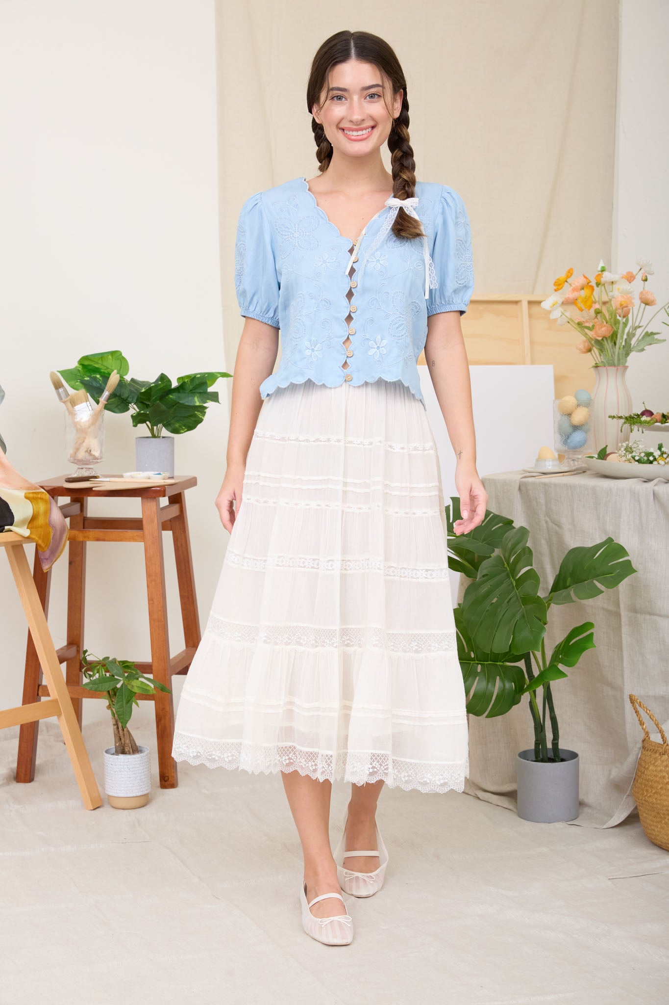 SCALLOP TRIM  PUFF SLEEVE EMBROIDERED CHAMBRAY TOP (PRE-ORDER)