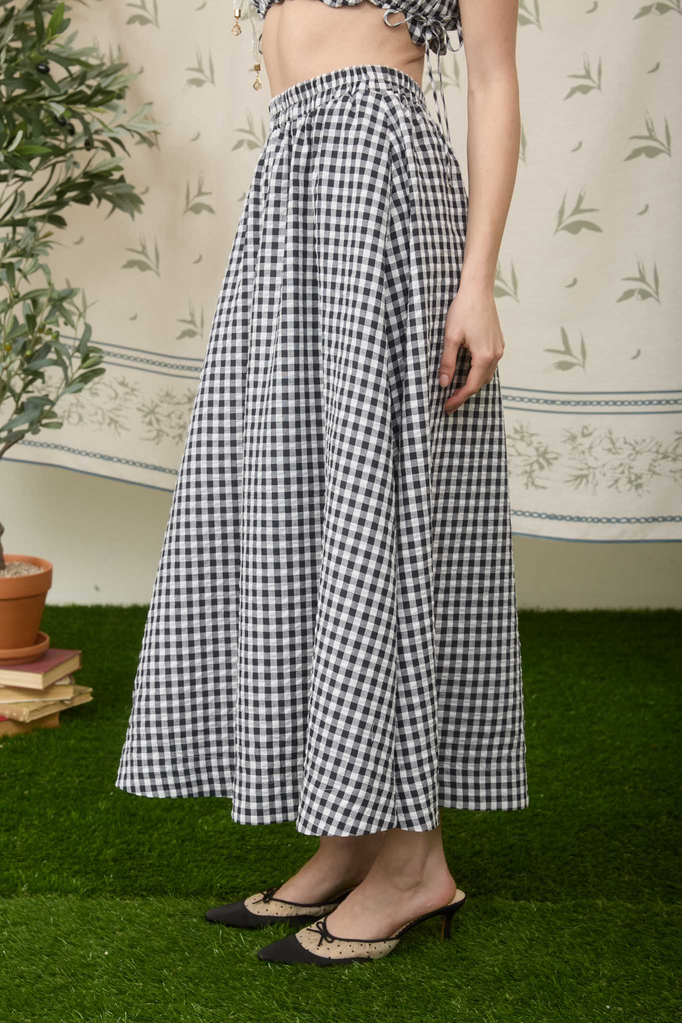 GINGHAM ELASTIC WAIST MIDI SKIRT