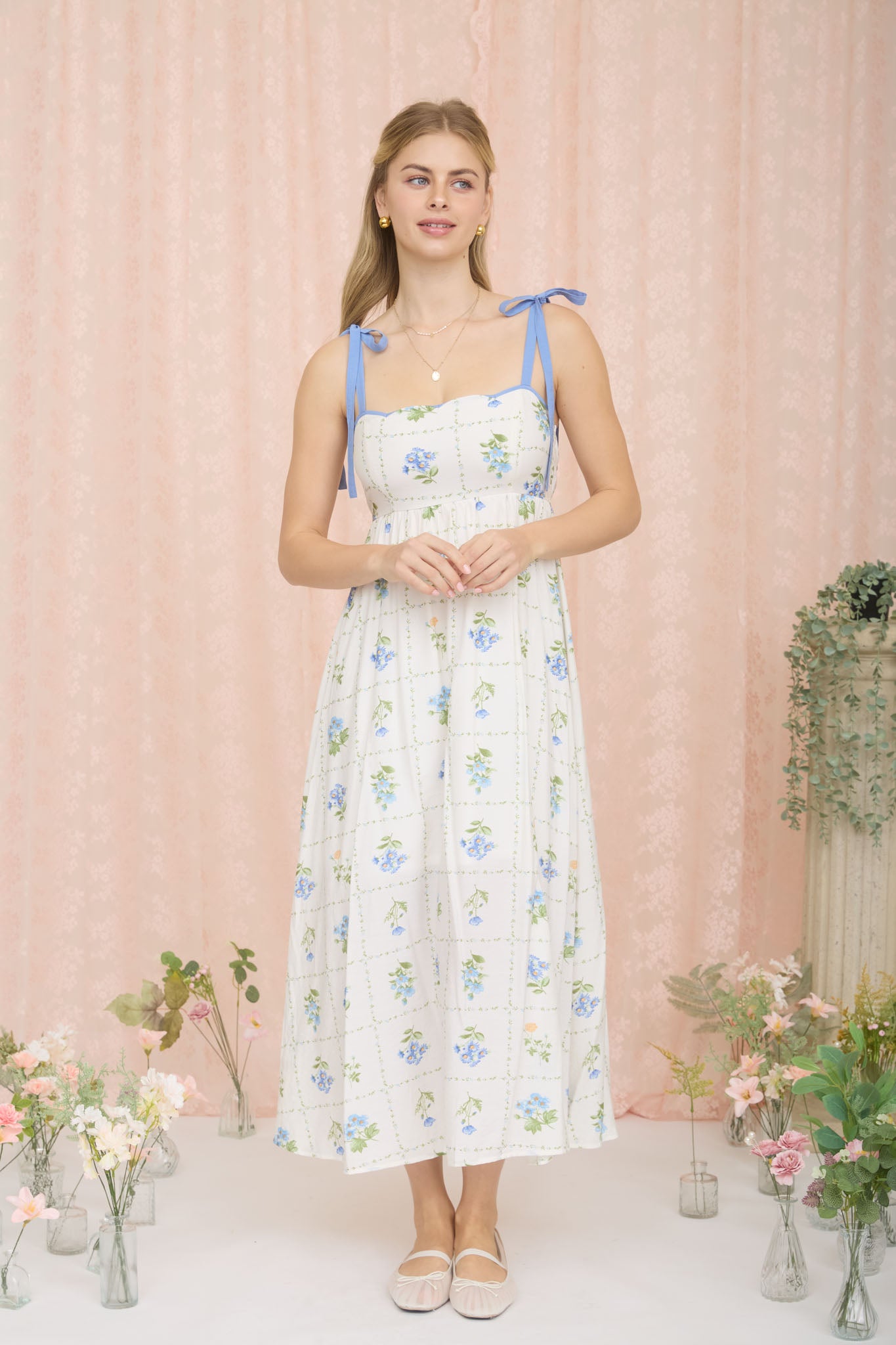 FLORAL TILE PATTERN SCALLOPED TIE STRAP MIDI DRESS