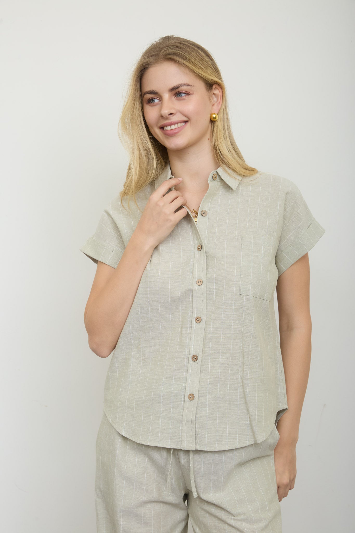 STRIPE LINEN COLLARED SHORT SLEEVE SHIRT (PRE-ORDER)