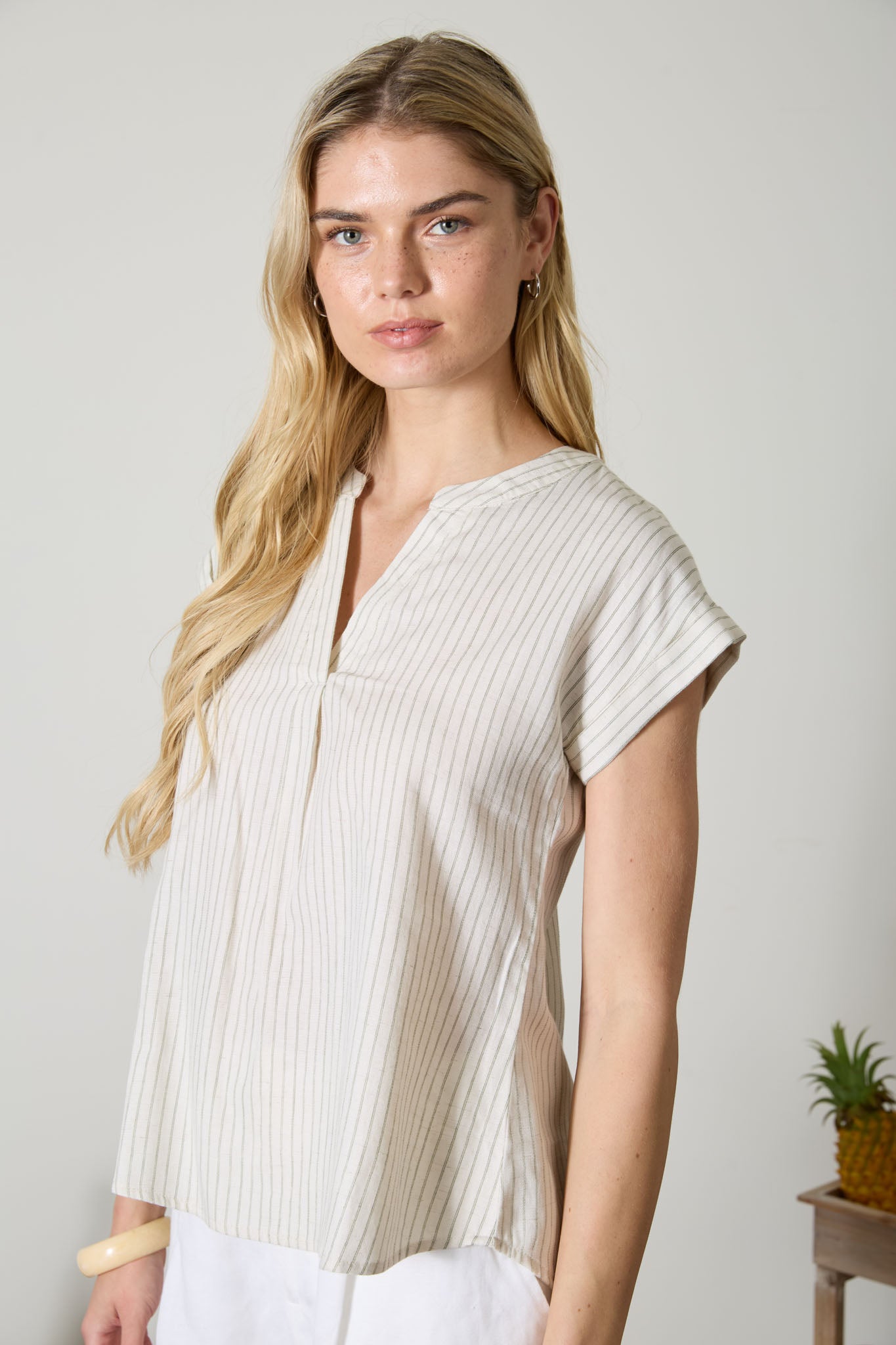 SPLIT NECK STRIPE SHORT CUFFED SLEEVE TOP