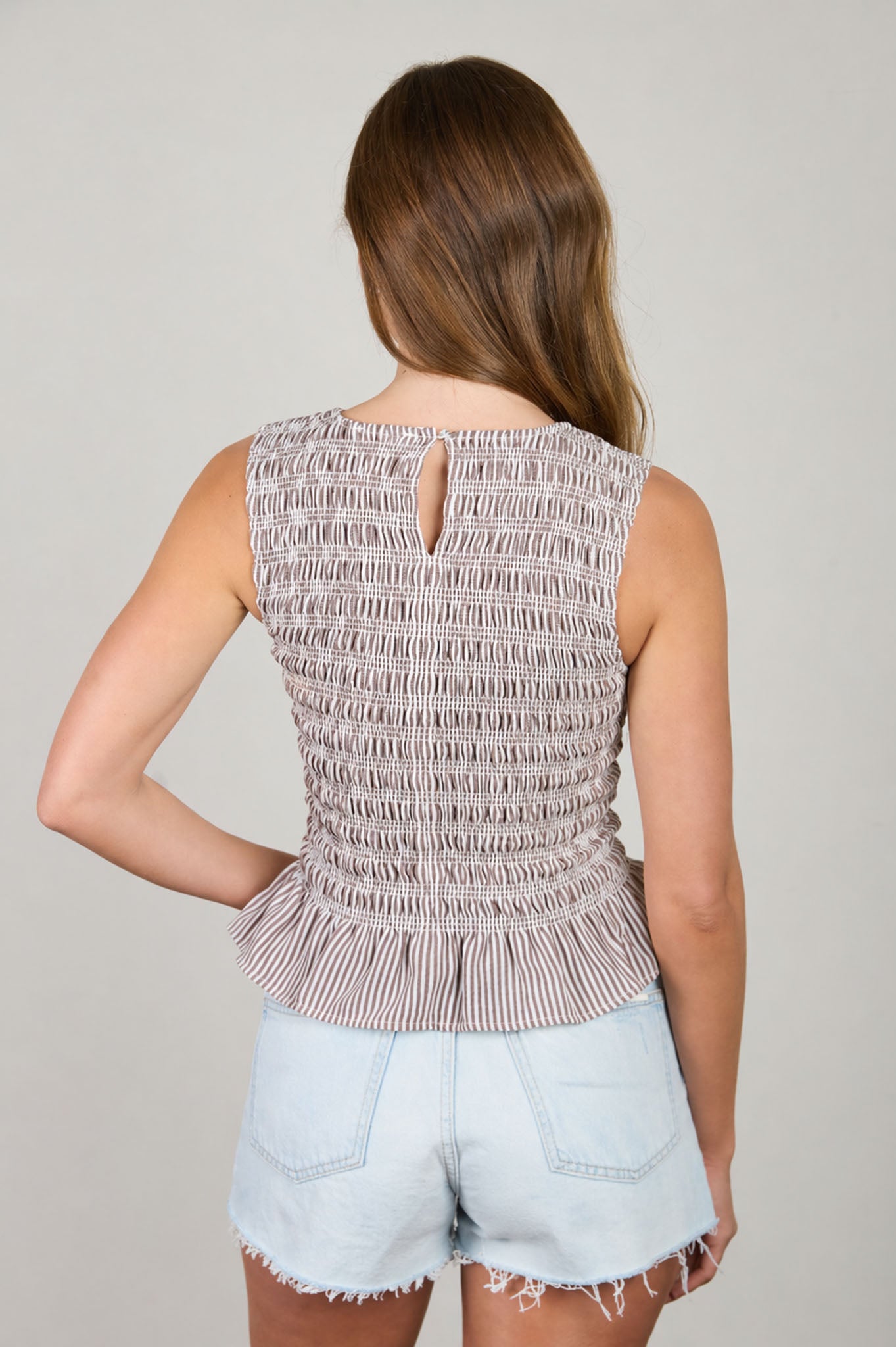 STRIPE SLEEVELESS SMOCKED BLOUSE (PRE-ORDER)