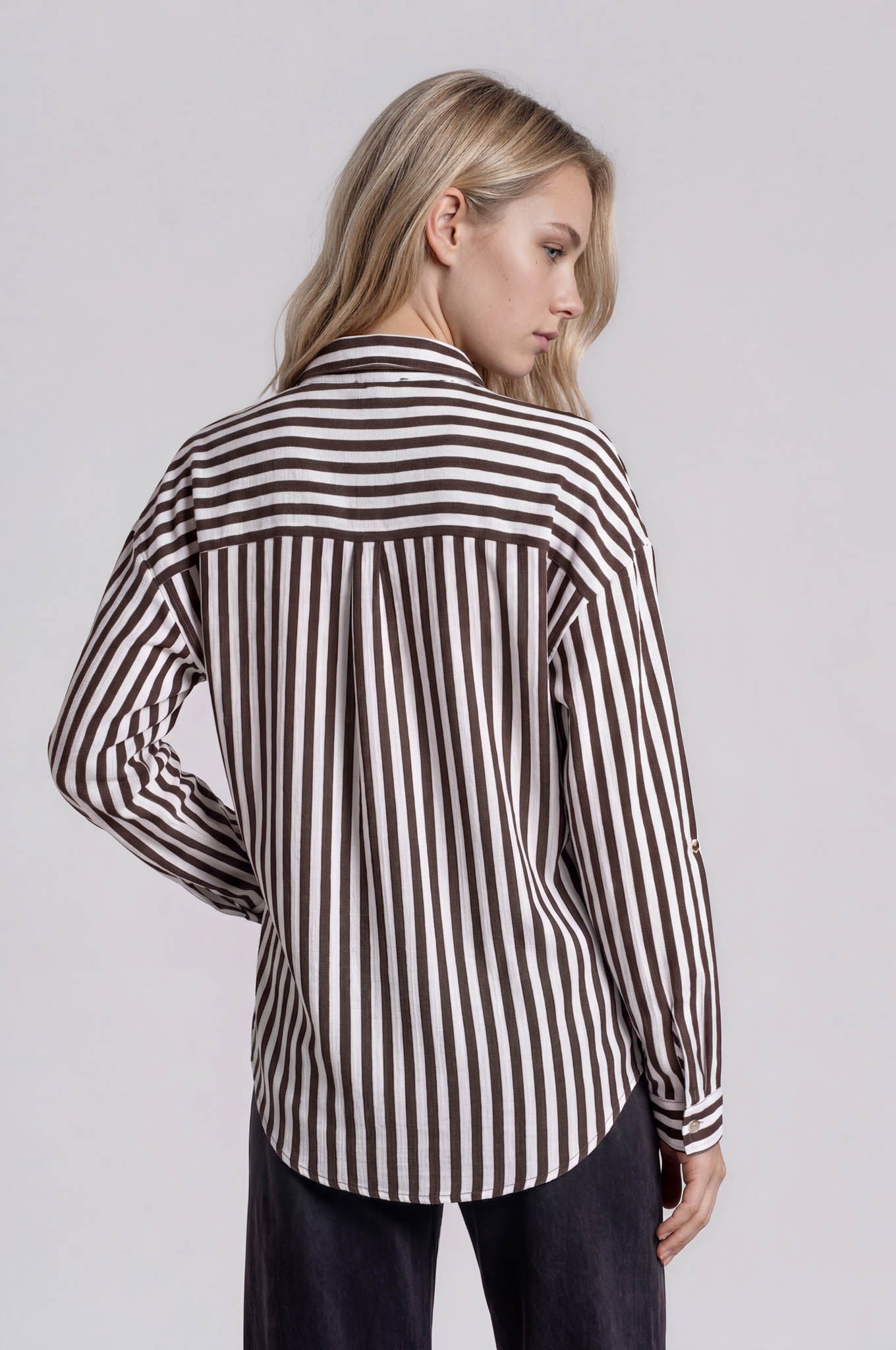 VERTICAL STRIPE COLLARED BUTTON DOWN SHIRT (PRE-ORDER)