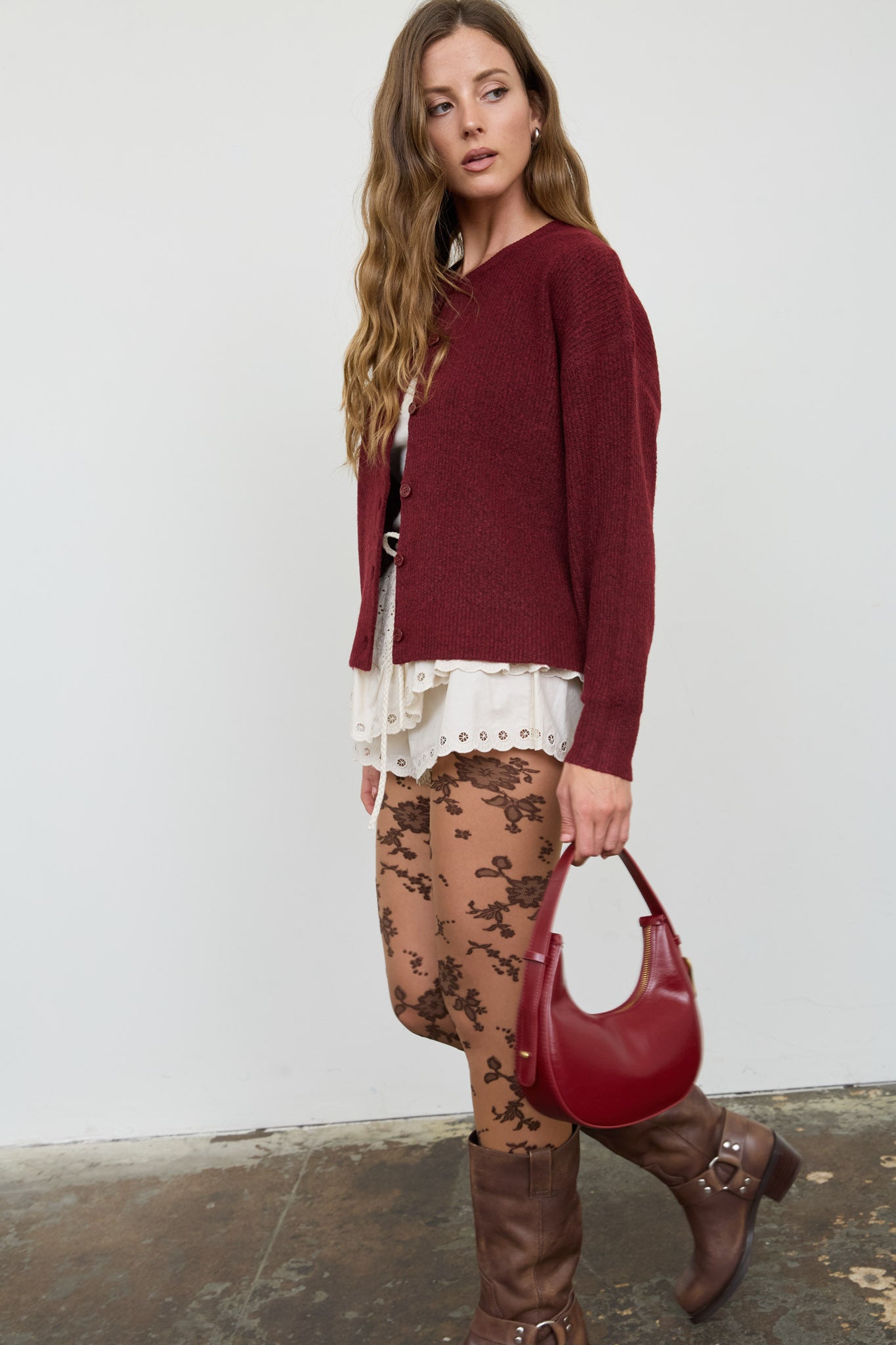 ROUND NECK BUTTON DOWN RIBBED KNIT CARDIGAN