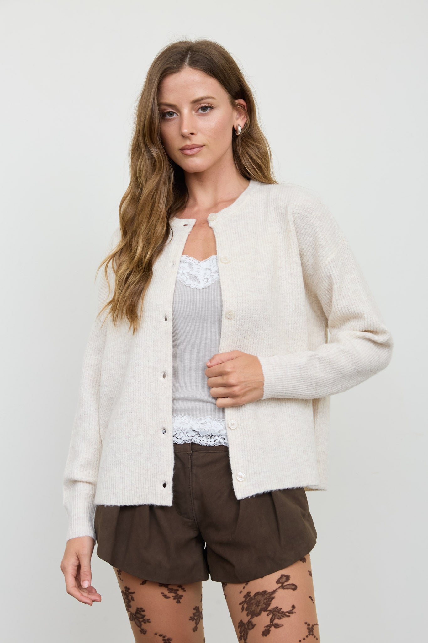 ROUND NECK BUTTON DOWN RIBBED KNIT CARDIGAN