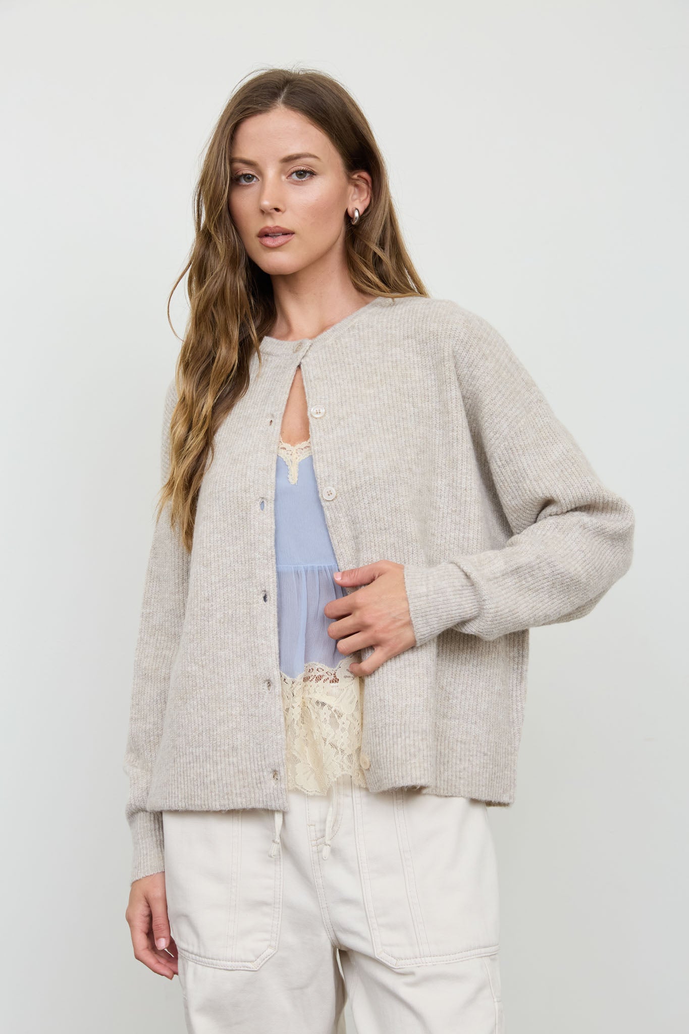 ROUND NECK BUTTON DOWN RIBBED KNIT CARDIGAN