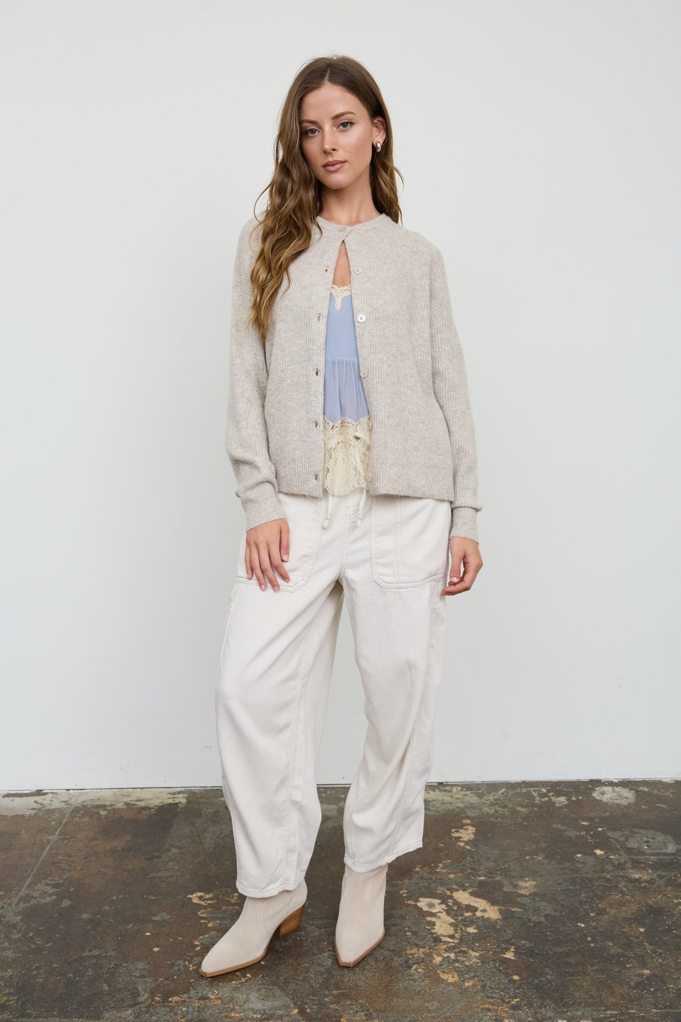 ROUND NECK BUTTON DOWN RIBBED KNIT CARDIGAN