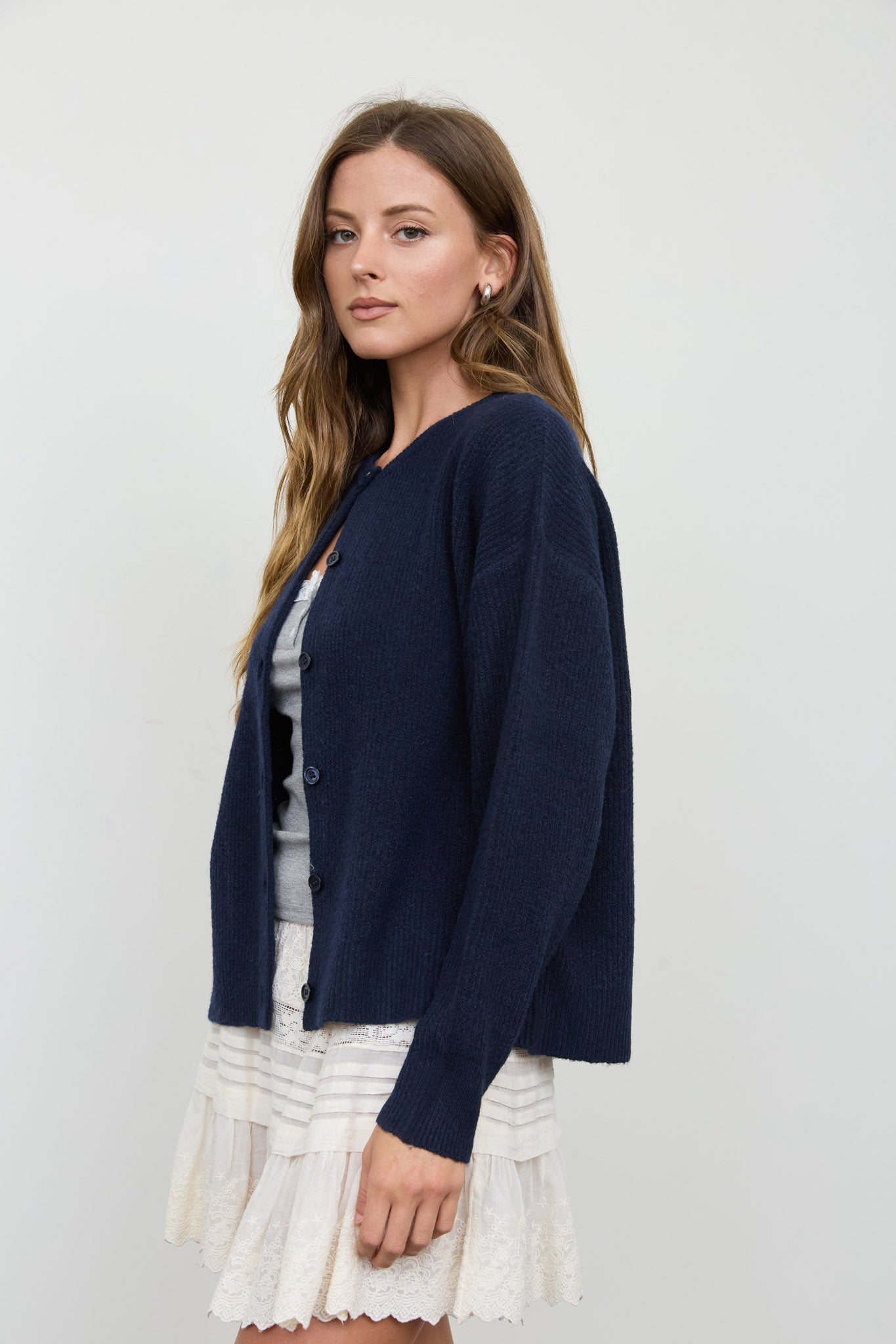 ROUND NECK BUTTON DOWN RIBBED KNIT CARDIGAN