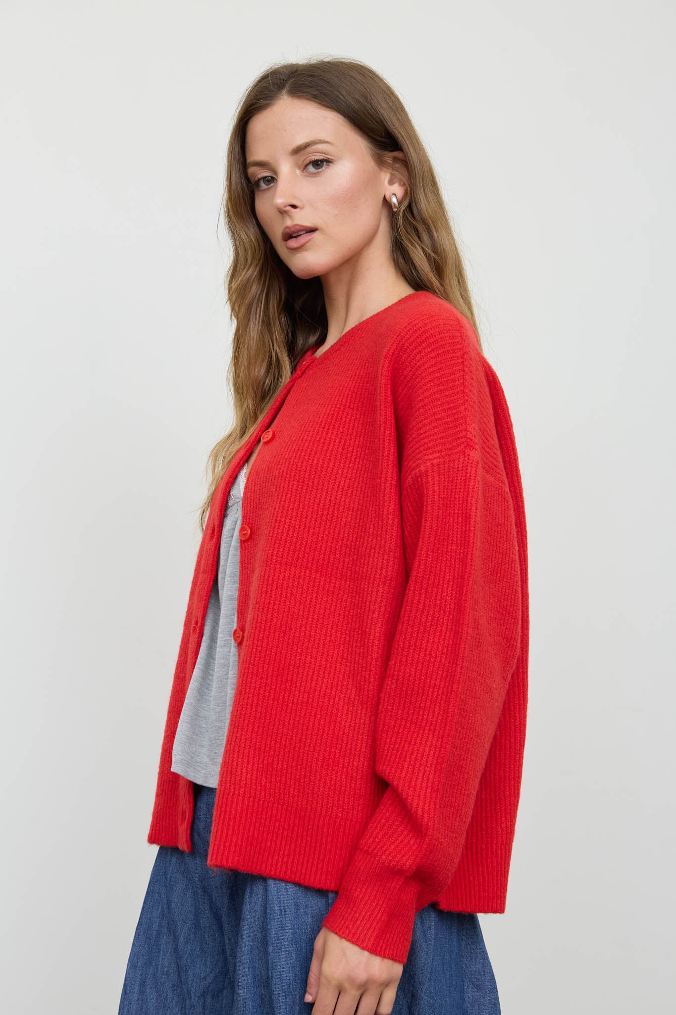 ROUND NECK BUTTON DOWN RIBBED KNIT CARDIGAN