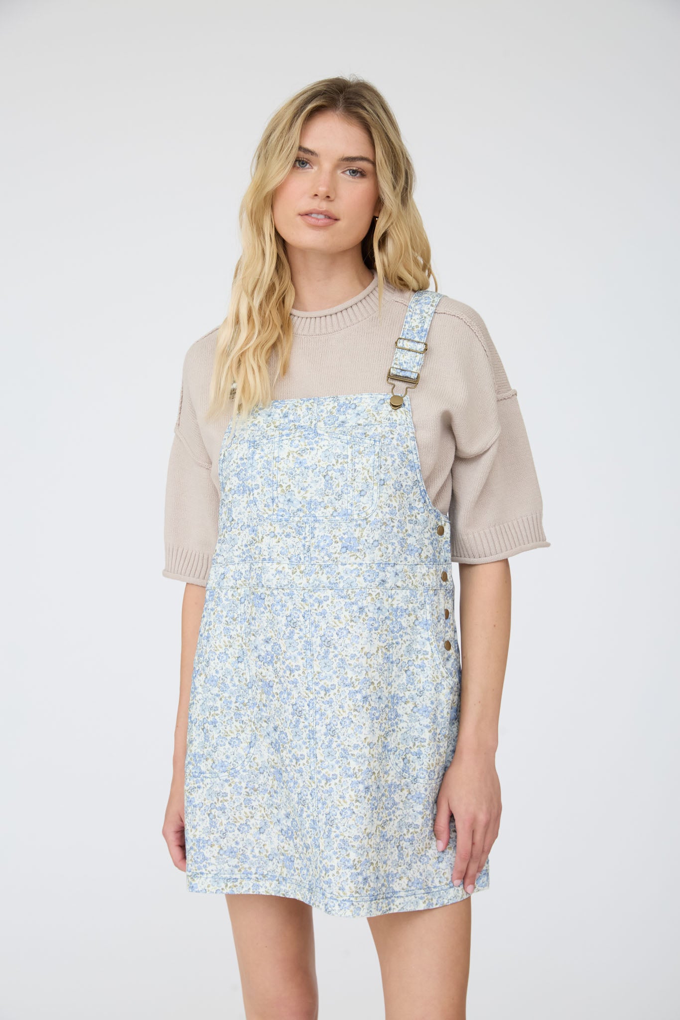 FLORAL PRINT OVERALL MINI DRESS