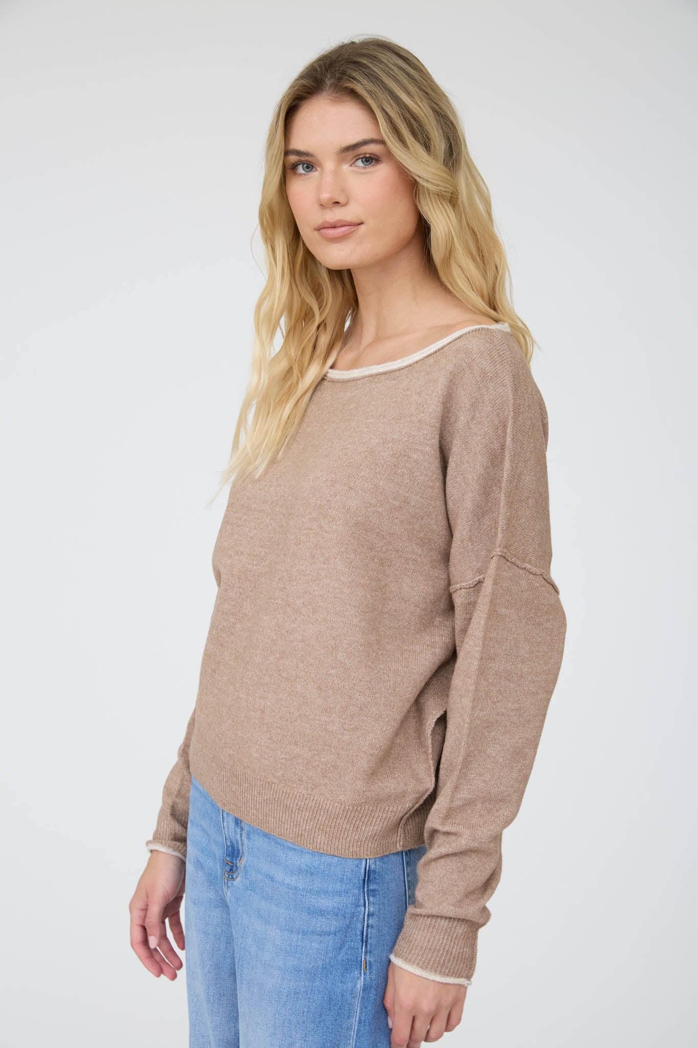 CONTRAST TRIM OFF SHOULDER LONG SLEEVE SWEATER
