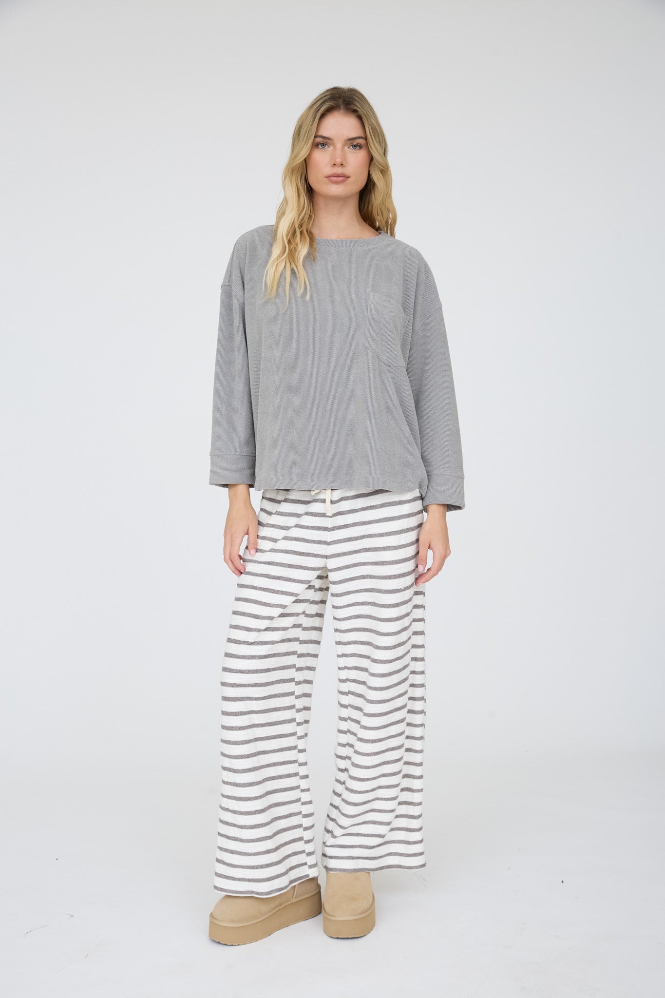 OVERSIZED LONG SLEEVE TEXTURED KNIT TOP (PRE-ORDER)