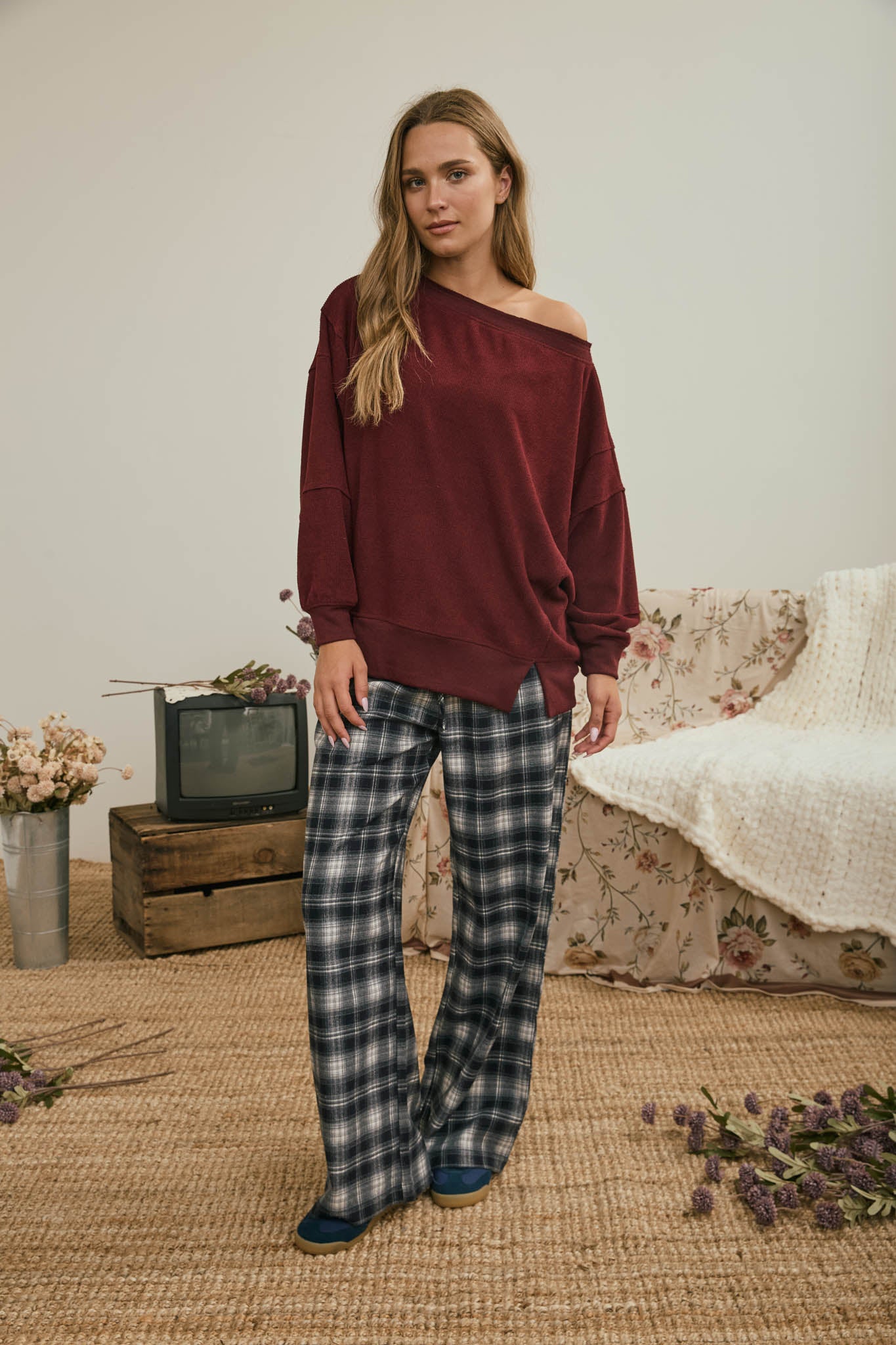 TIERED SLEEVE BOAT NECK EXPOSED SEAM KNIT TOP (PRE-ORDER)
