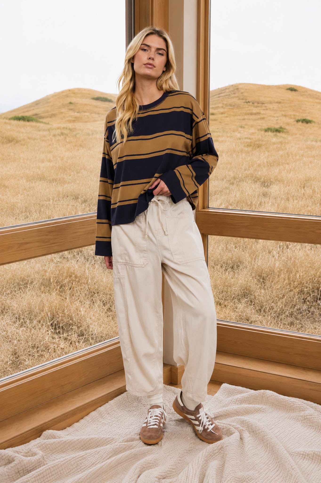 WIDE STRIPE CREW NECK LONG SLEEVE KNIT SWEATSHIRT (PRE-ORDER)