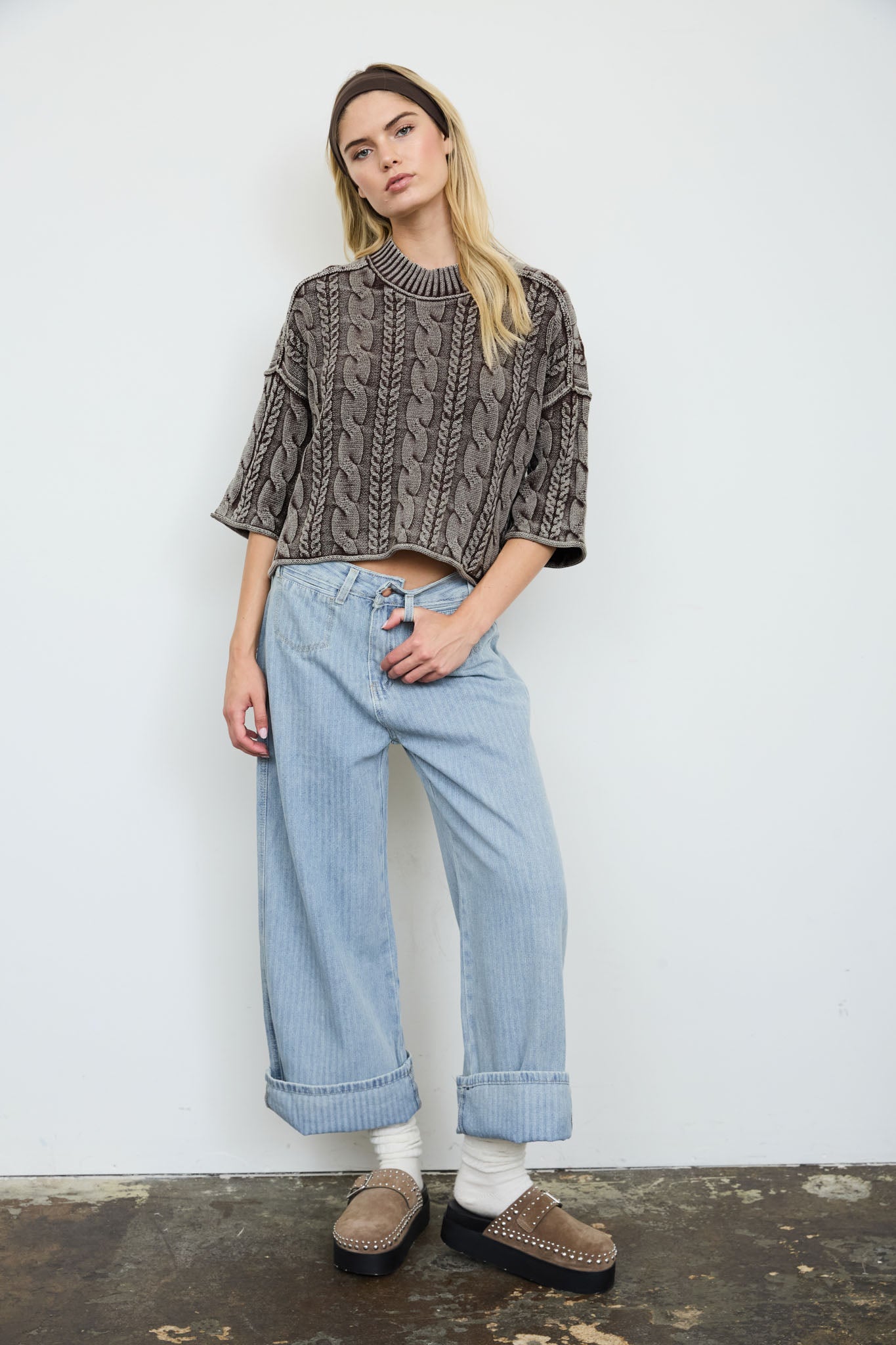 WASHED 3/4 SLEEVE TURTLENECK CABLE KNIT PULLOVER