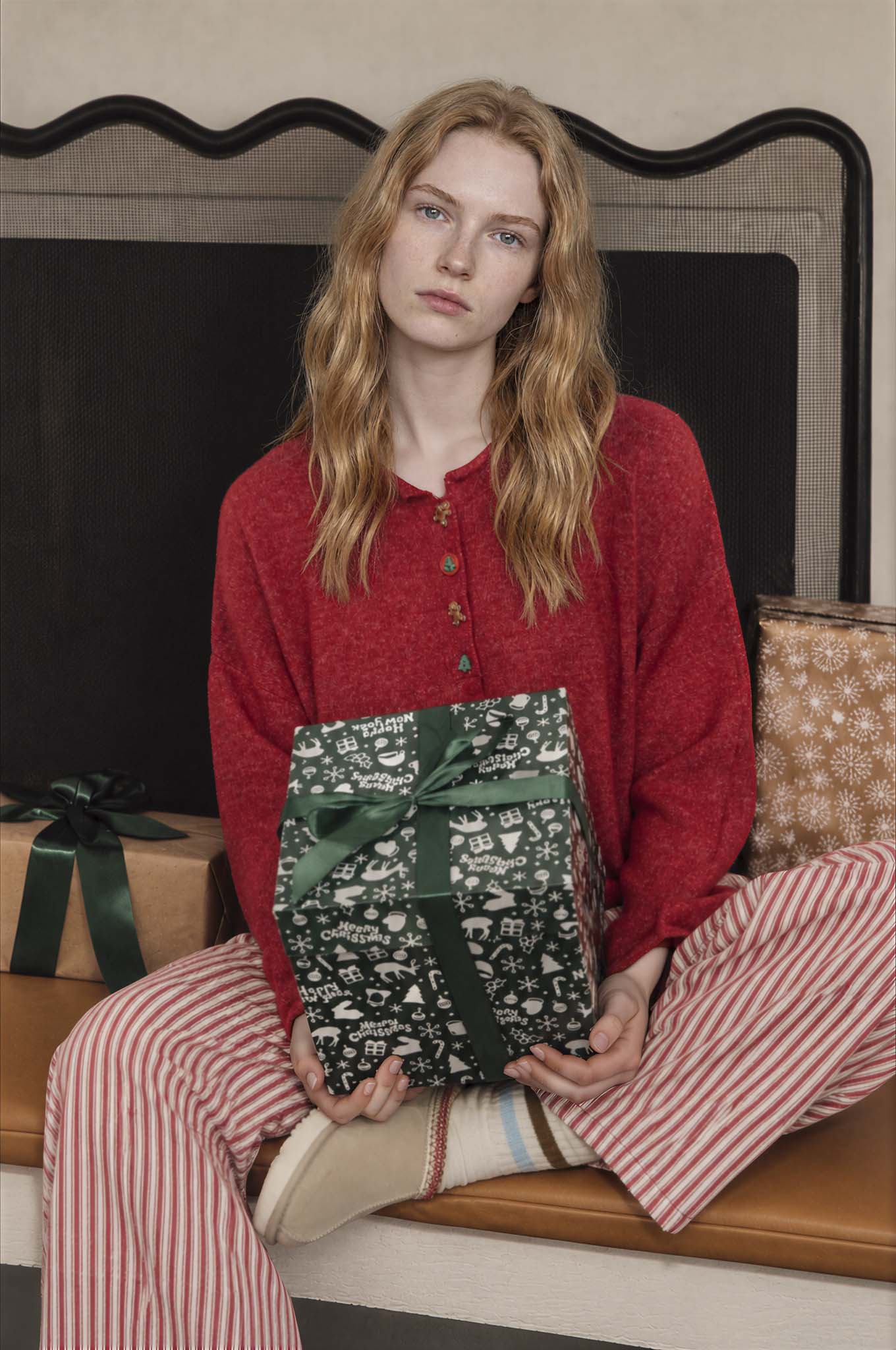 NOVELTY HOLIDAY BUTTON HENLEY PULLOVER SWEATER (PRE-ORDER)