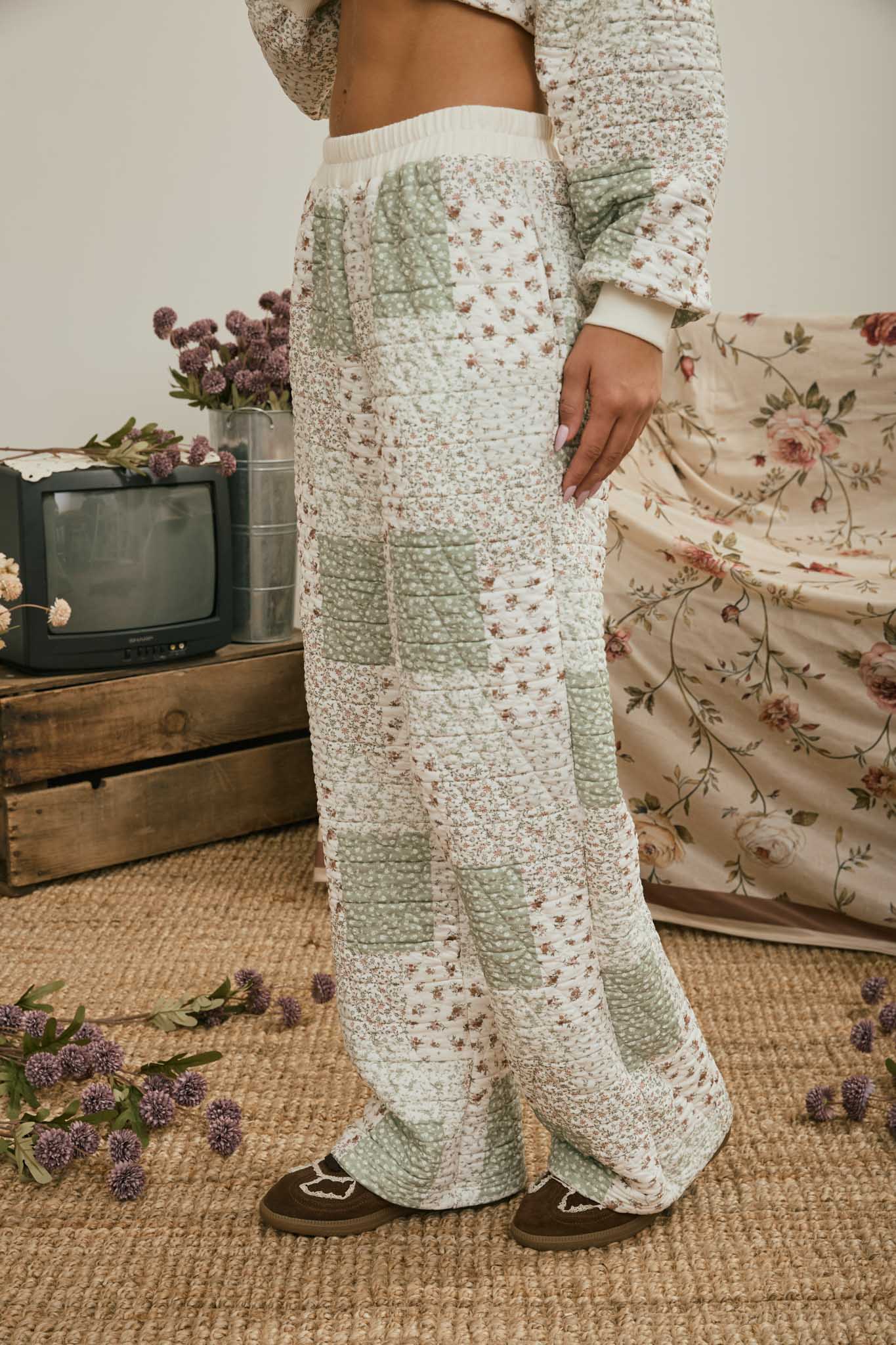 MULTI-FLORAL PATCHWORK QUILTED LOUNGE PANTS (PRE-ORDER)