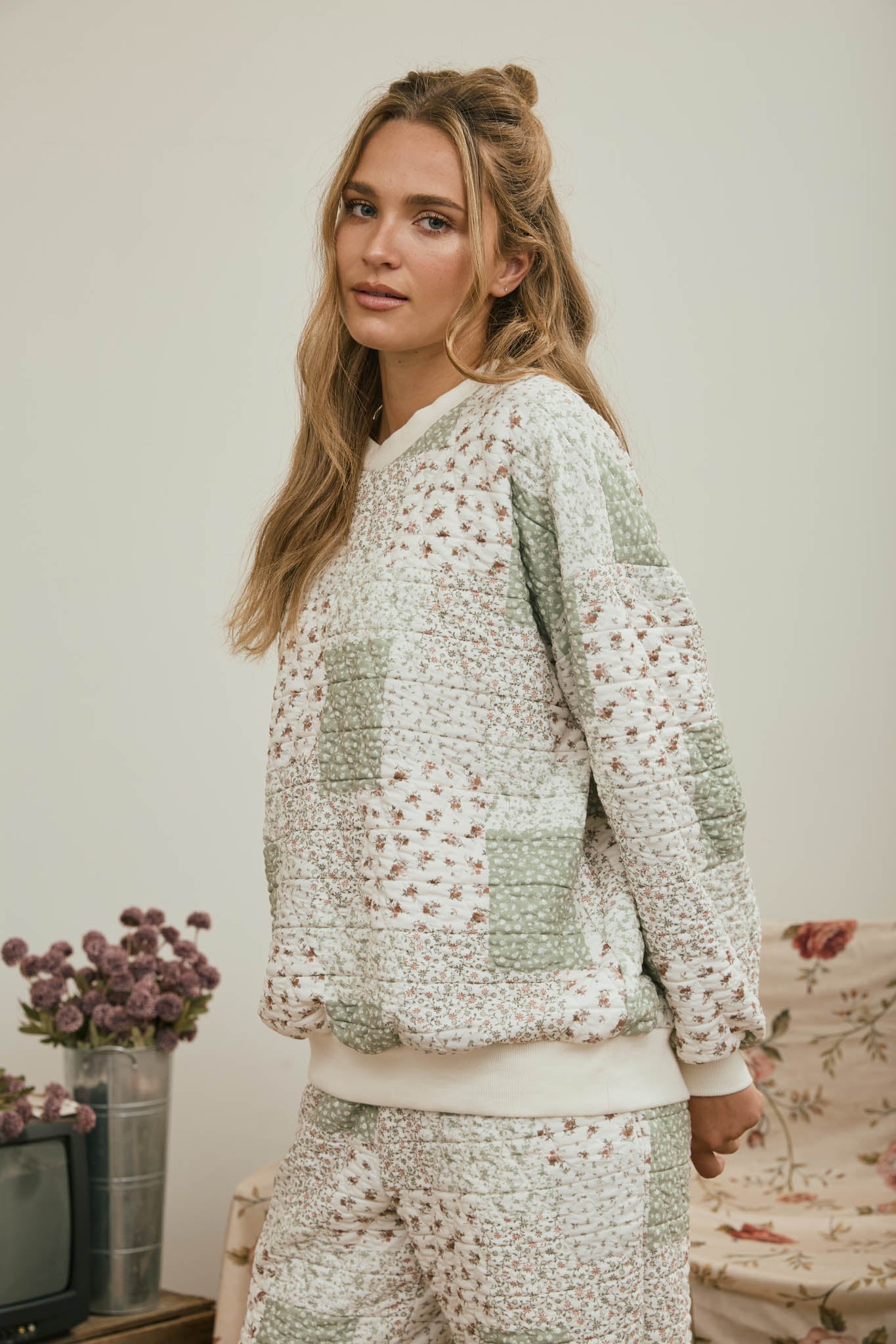 MULTI-FLORAL PATCHWORK LONG SLEEVE KNIT TOP (PRE-ORDER)