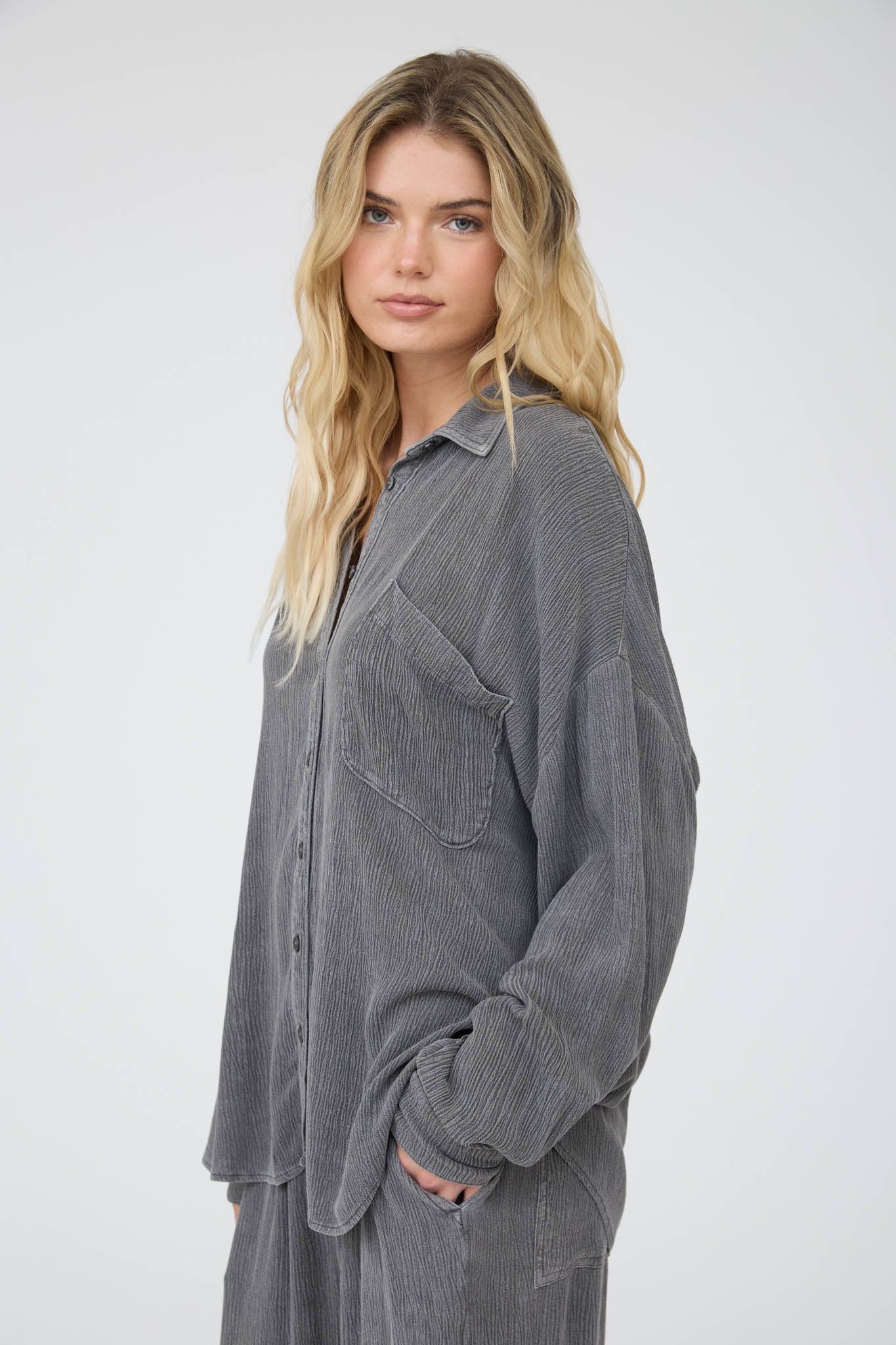 CRINKLE PLISSE COLLARED LONG SLEEVE BUTTON DOWN (PRE-ORDER)