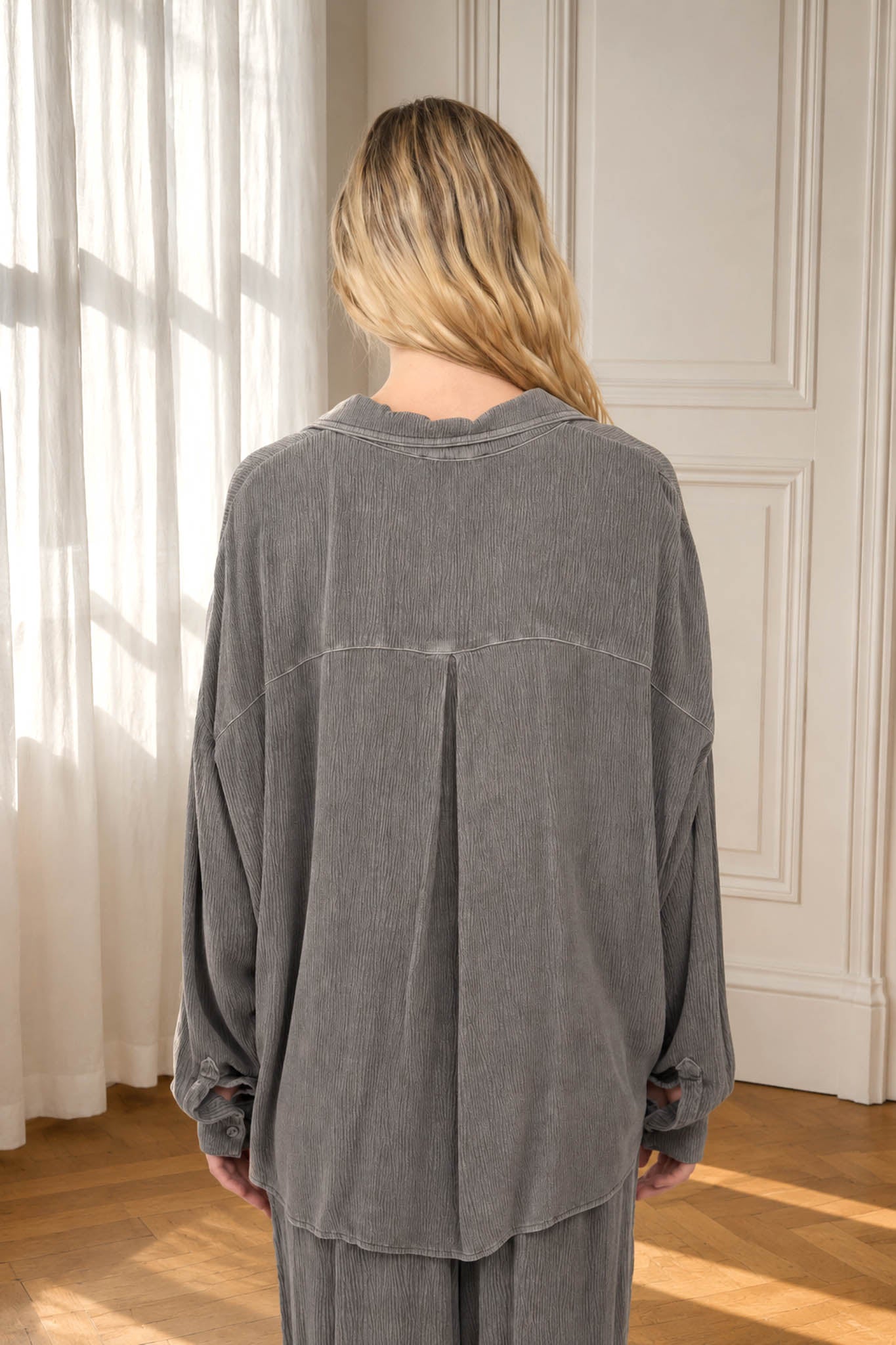 CRINKLE PLISSE COLLARED LONG SLEEVE BUTTON DOWN (PRE-ORDER)