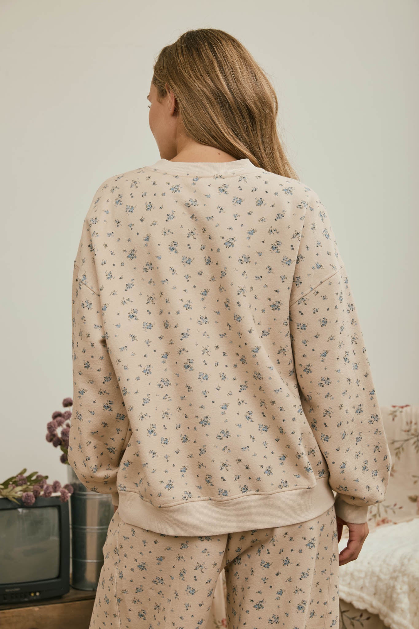 DITSY FLORAL BOXY CREW NECK SWEATSHIRT (PRE-ORDER)