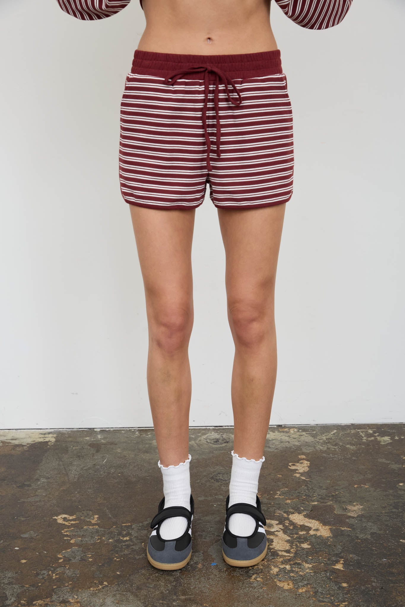 STRIPED CONTRAST WAIST KNIT LOUNGE SHORTS (PRE-ORDER)