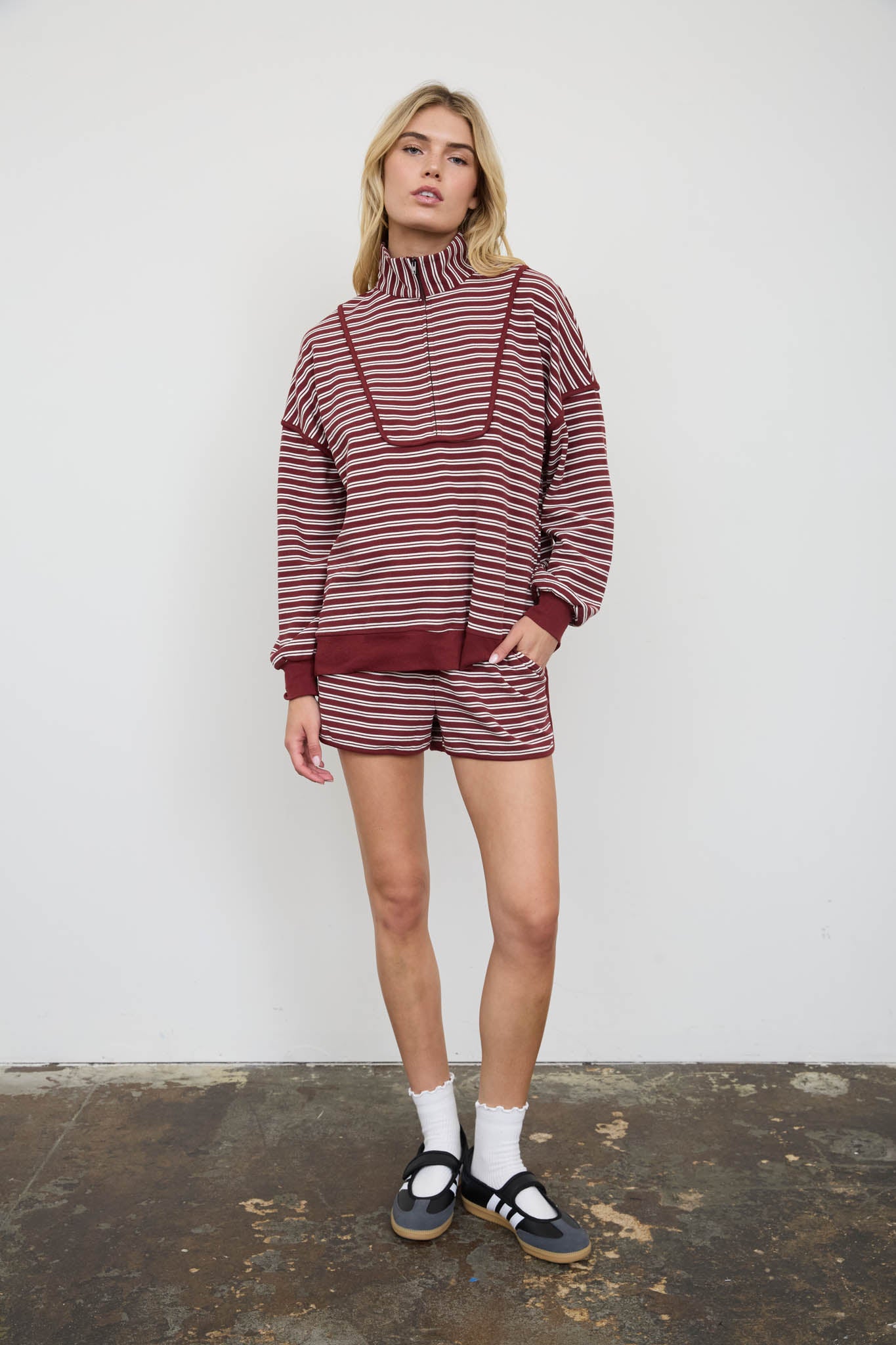 STRIPED CONTRAST WAIST KNIT LOUNGE SHORTS (PRE-ORDER)