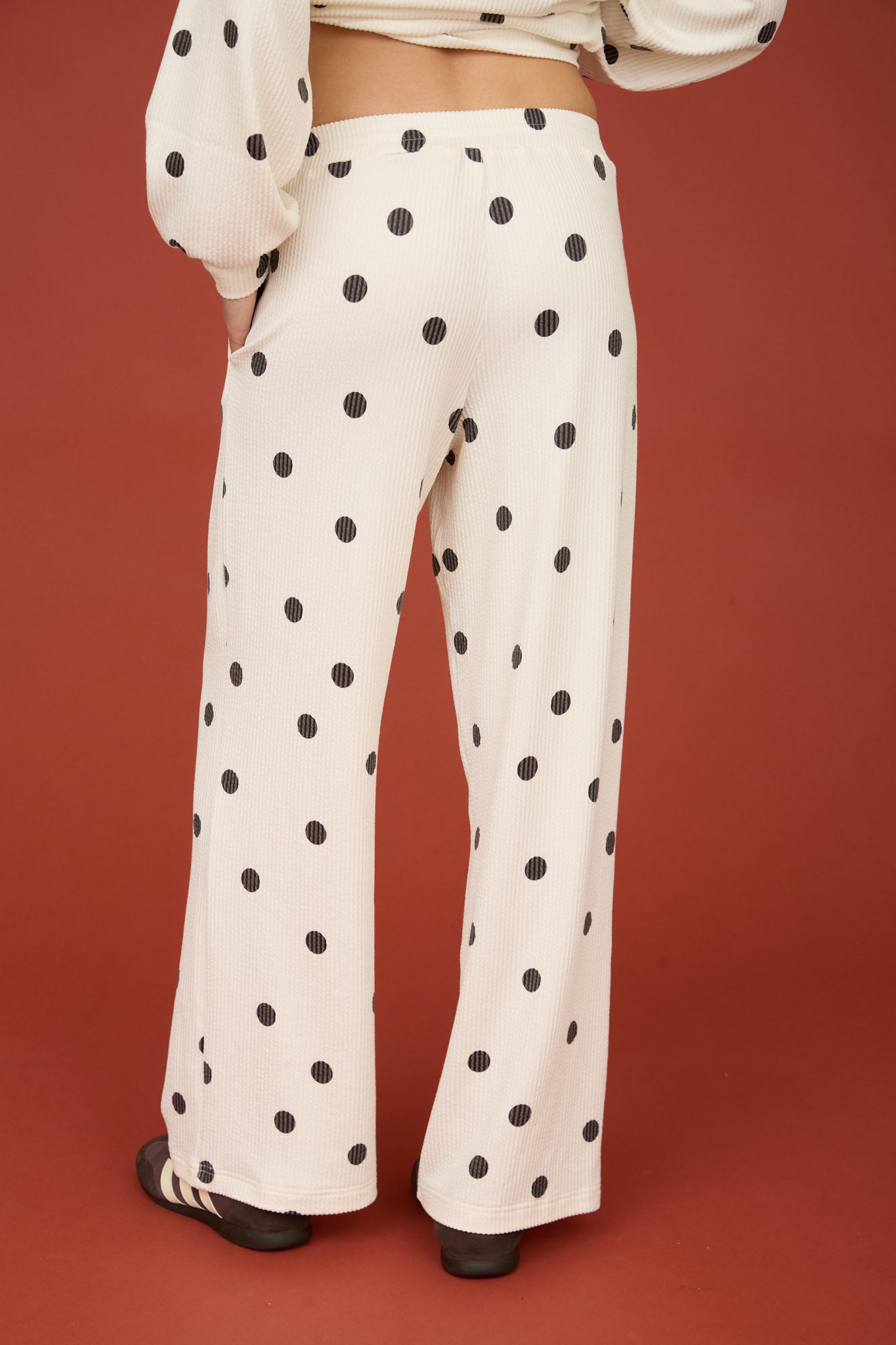 POLKA DOT TEXTURED DRAWSTRING WIDE LEG PANTS