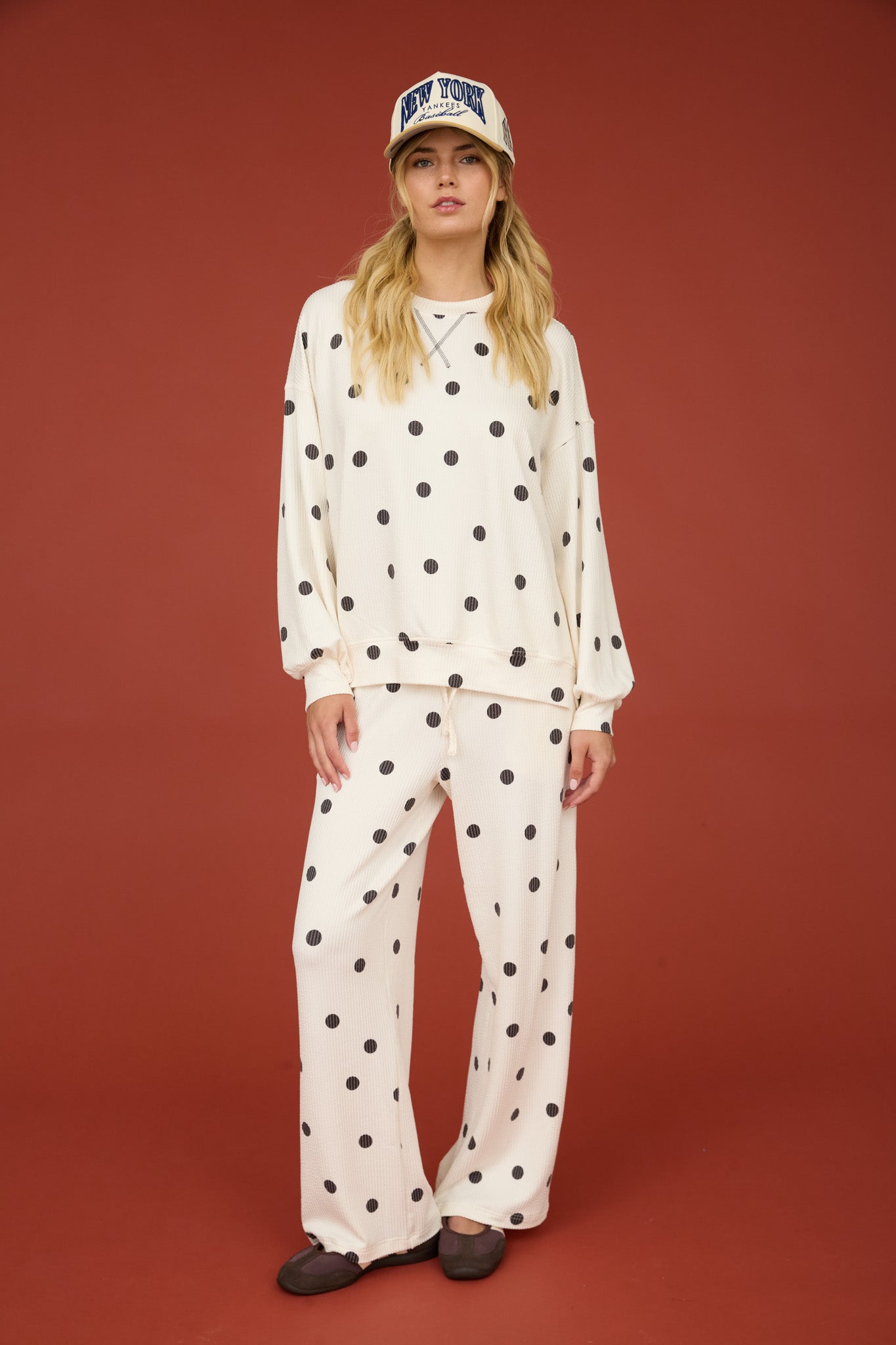 POLKA DOT TEXTURED DRAWSTRING WIDE LEG PANTS