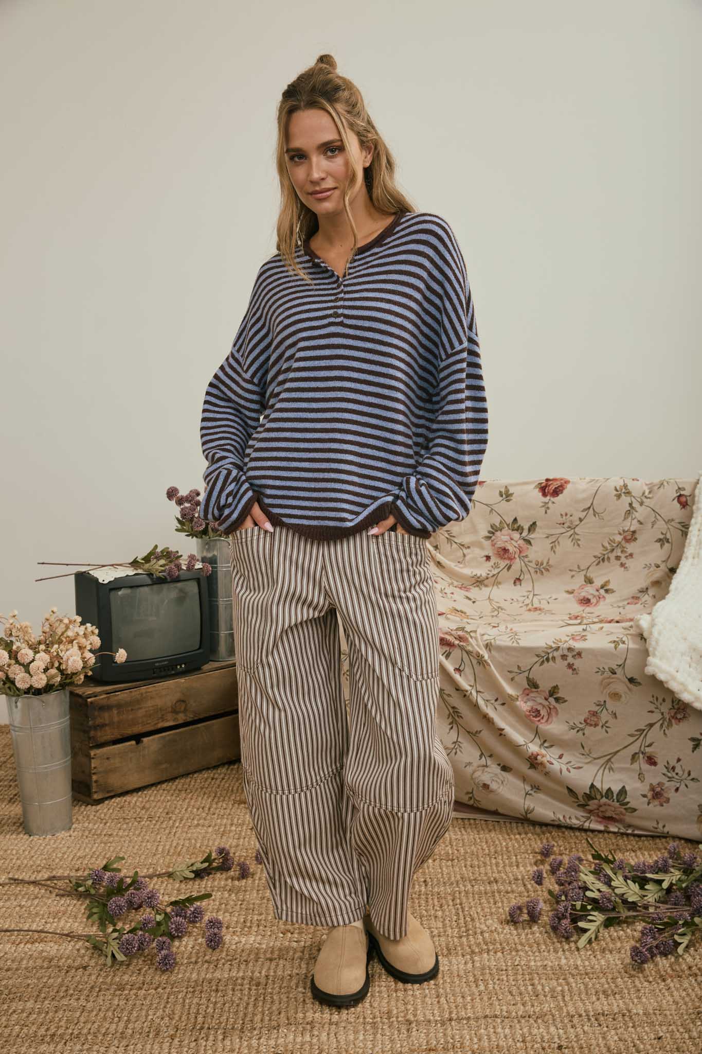 STRIPE POCKET DETAIL WIDE LEG PANTS