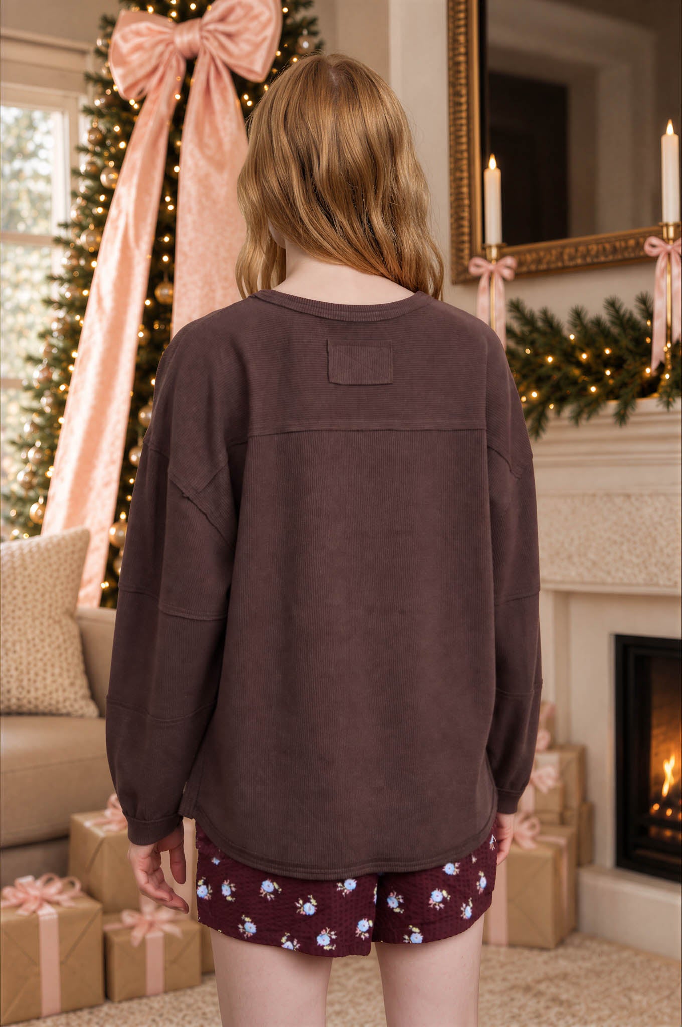 RIBBED EXTENDED SHOULDER BOXY CREW NECK KNIT TOP