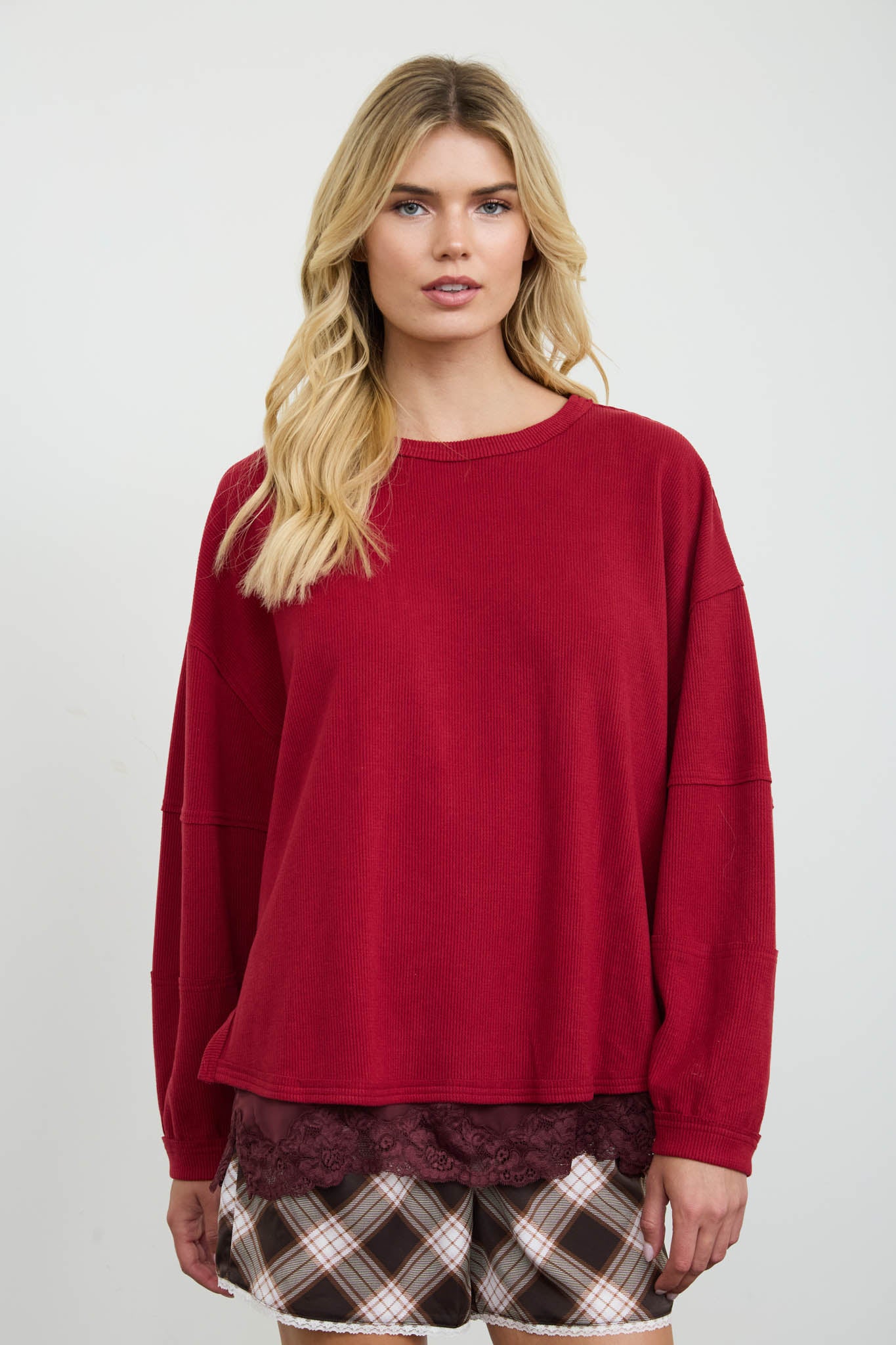 RIBBED EXTENDED SHOULDER BOXY CREW NECK KNIT TOP