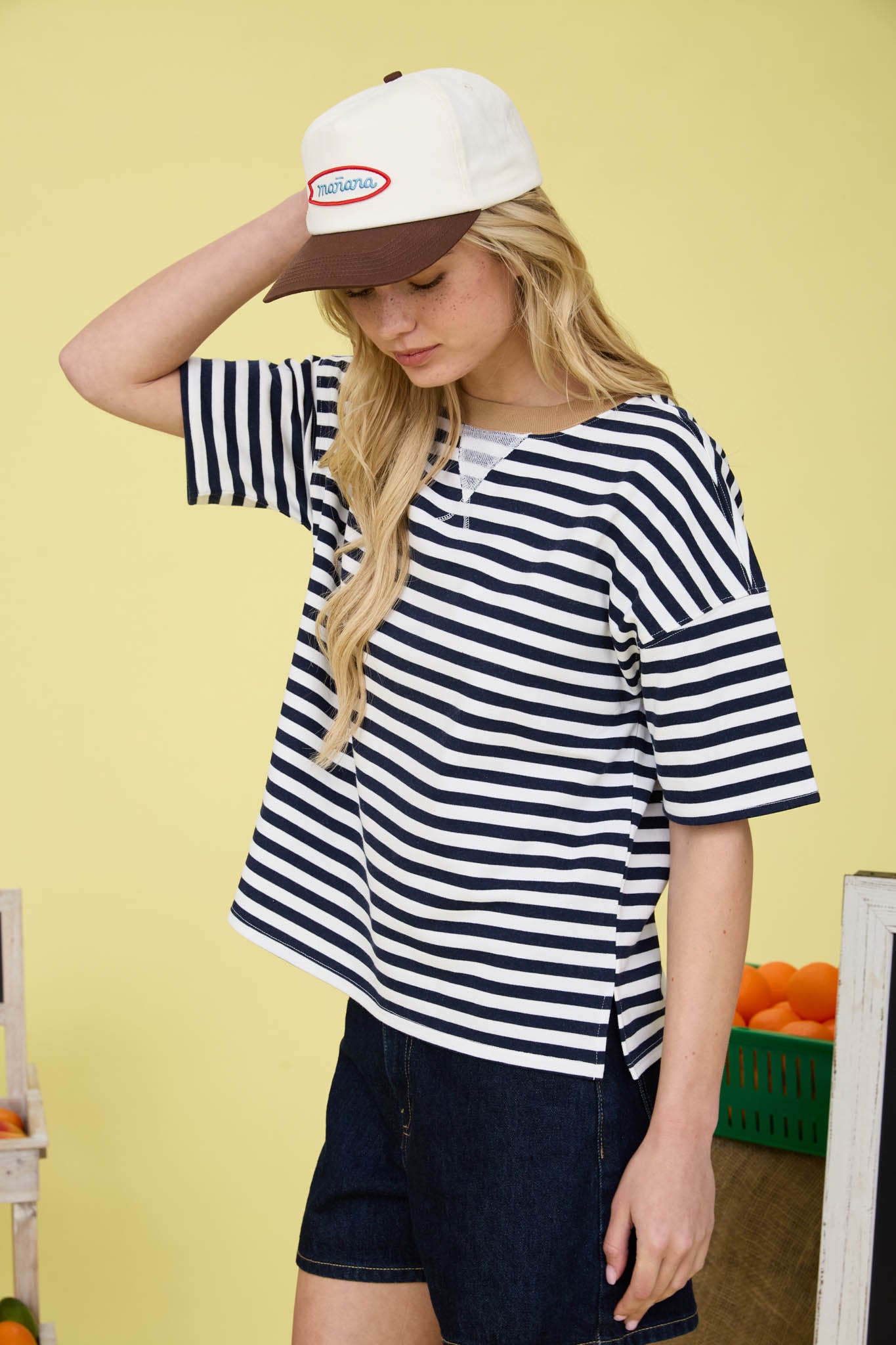 STRIPE COLORBLOCK DETAIL SHORT SLEEVE KNIT T-SHIRT (PRE-ORDER)