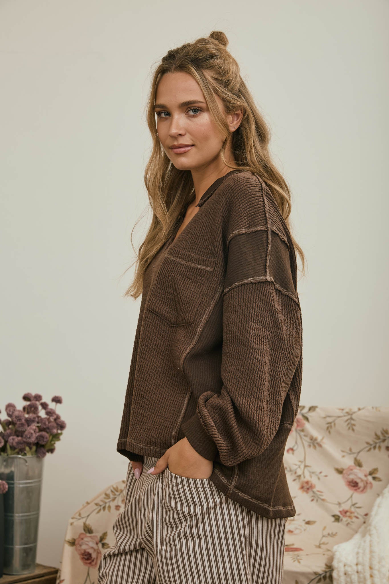 SPLIT NECK RAW EDGE LONG SLEEVE RIBBED KNIT TOP (PRE-ORDER)