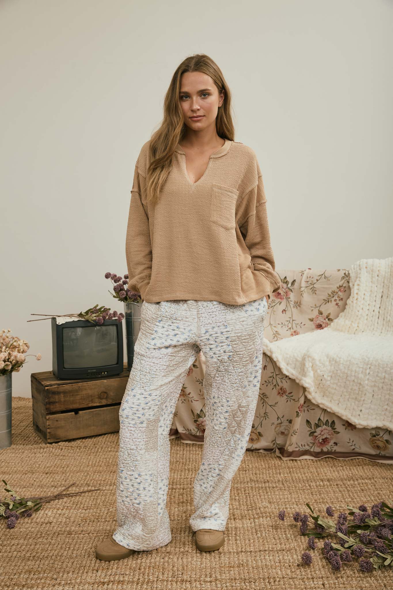 SPLIT NECK RAW EDGE LONG SLEEVE RIBBED KNIT TOP (PRE-ORDER)