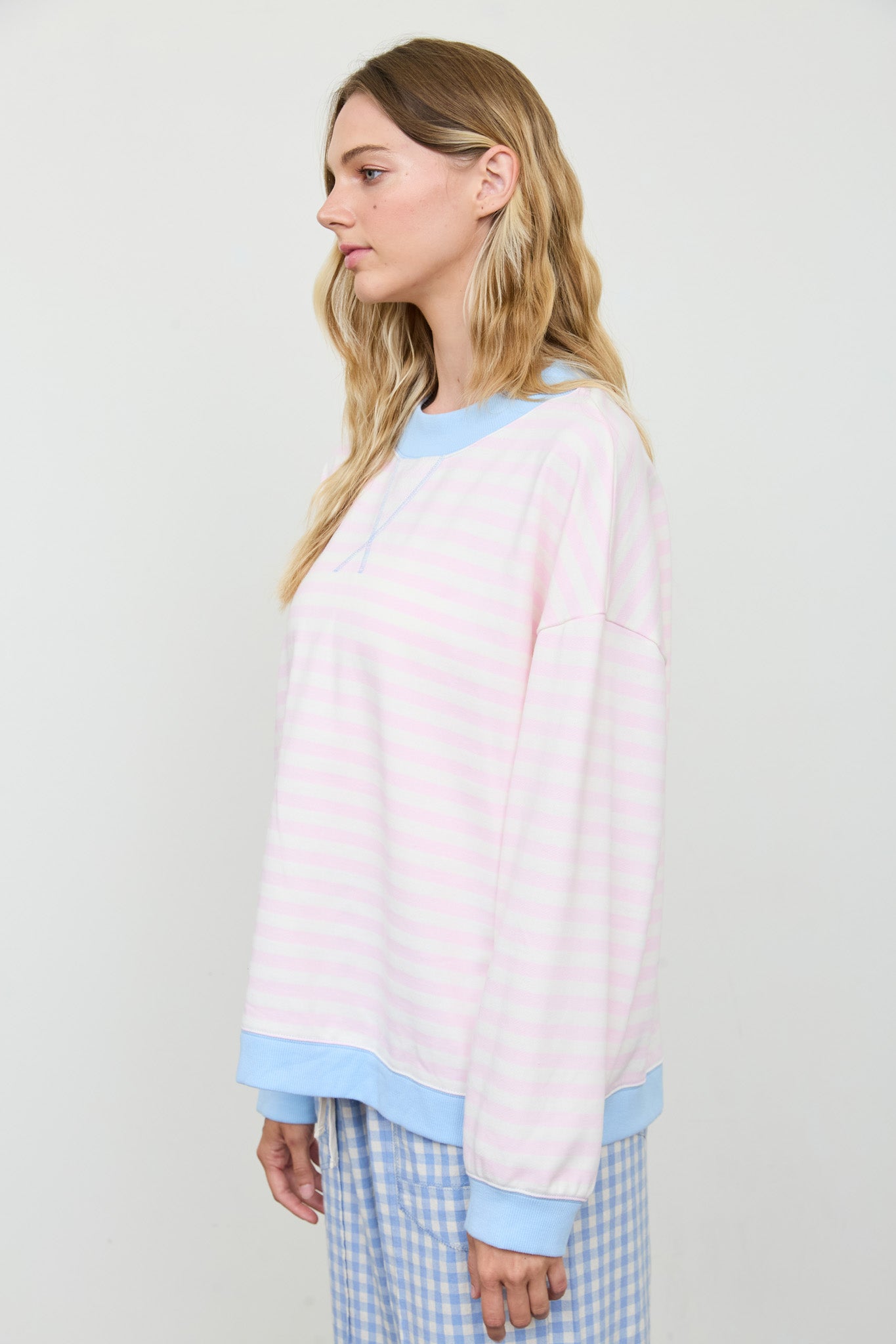 V STITCH STRIPED RIB TRIM LONG SLEEVE KNIT TOP (PRE-ORDER)