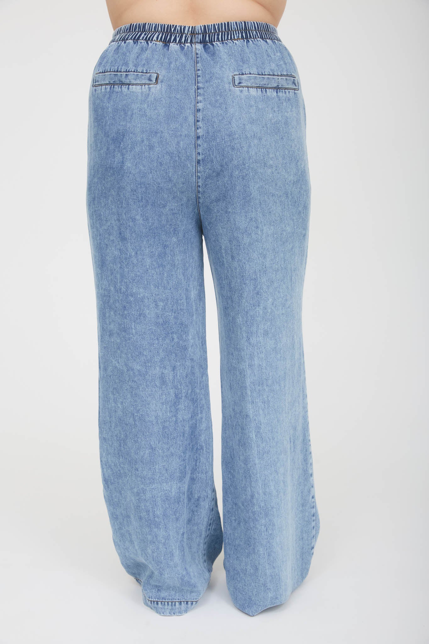 PLUS WASHED CHAMBRAY ELASTIC WAIST WIDE LEG PANTS