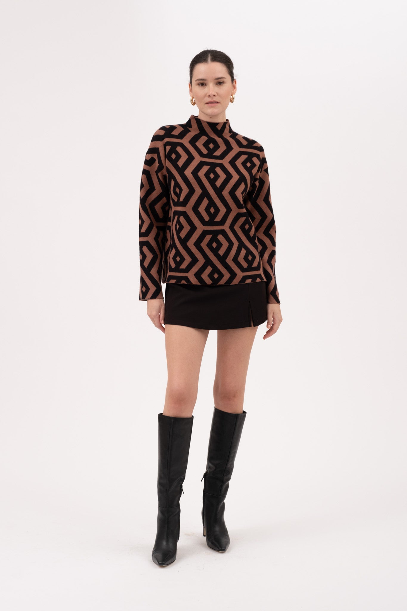 GEO PATTERN TURTLENECK KNIT PULLOVER SWEATER