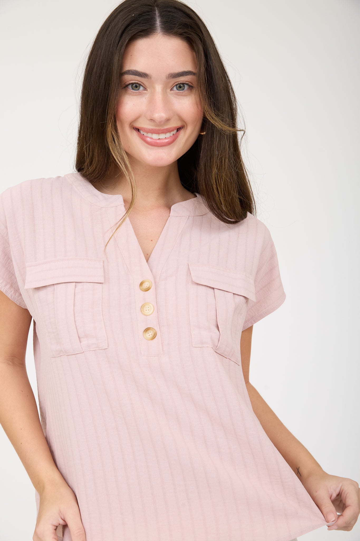 STRIPE POCKET DETAIL HALF BUTTON DOWN TOP