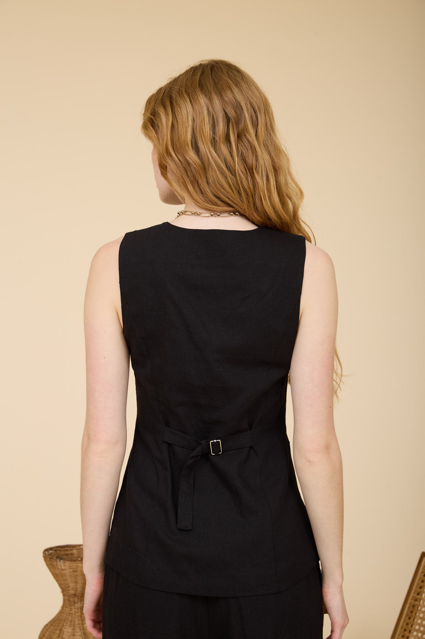 LONGLINE V NECK SLEEVELESS LINEN VEST TOP