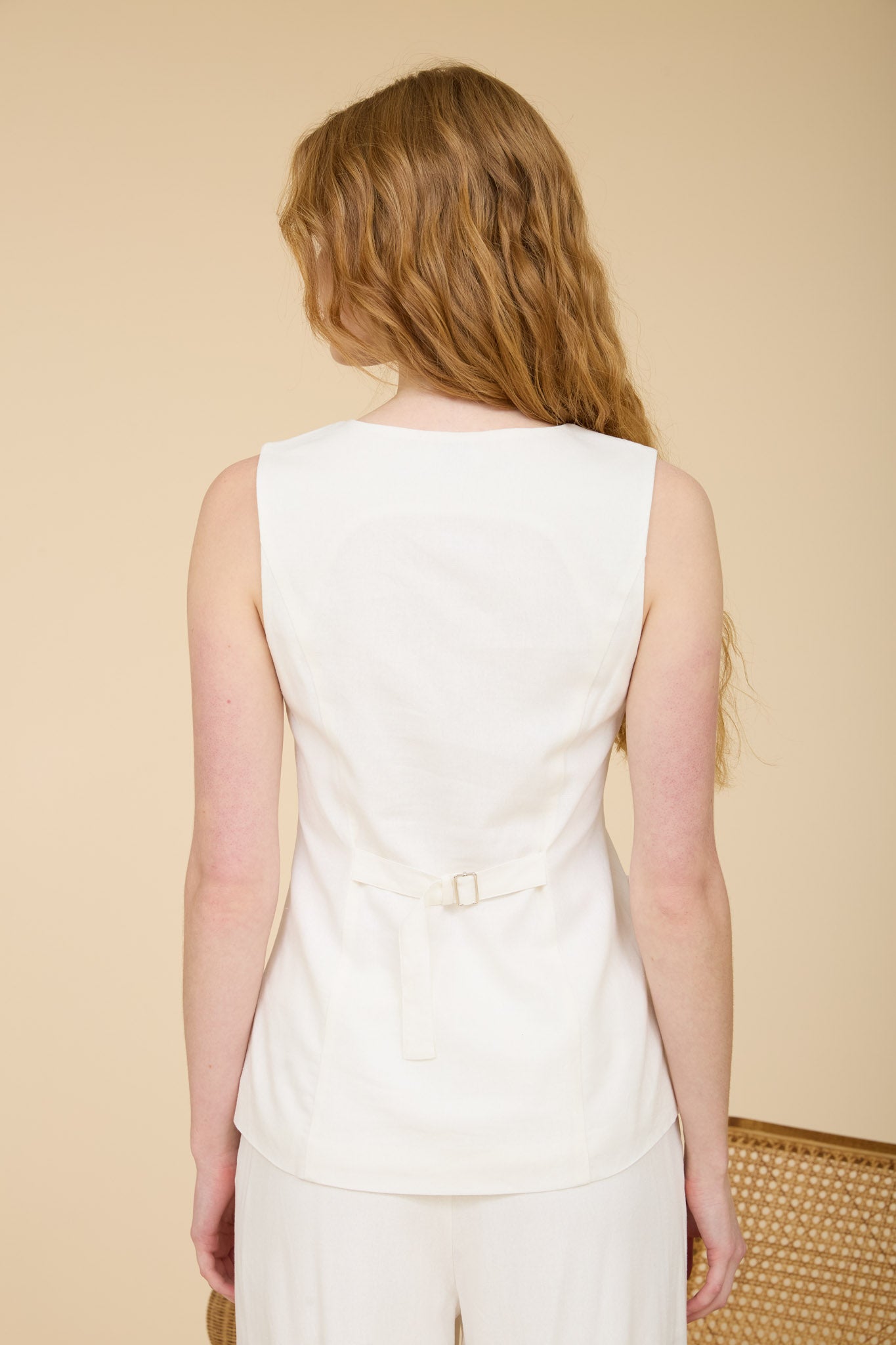 LONGLINE V NECK SLEEVELESS LINEN VEST TOP