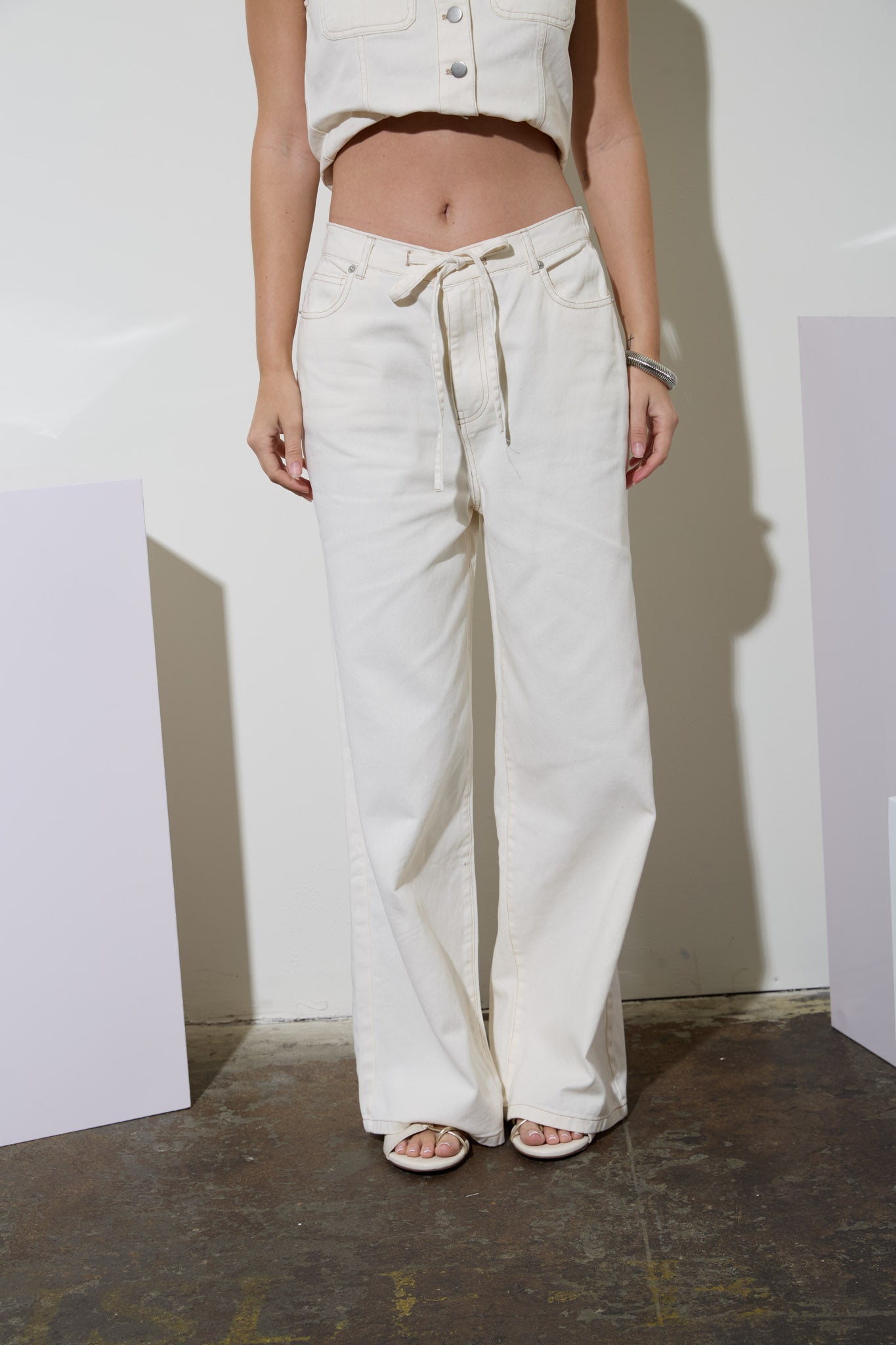 DRAWSTRING DETAIL DENIM PANTS