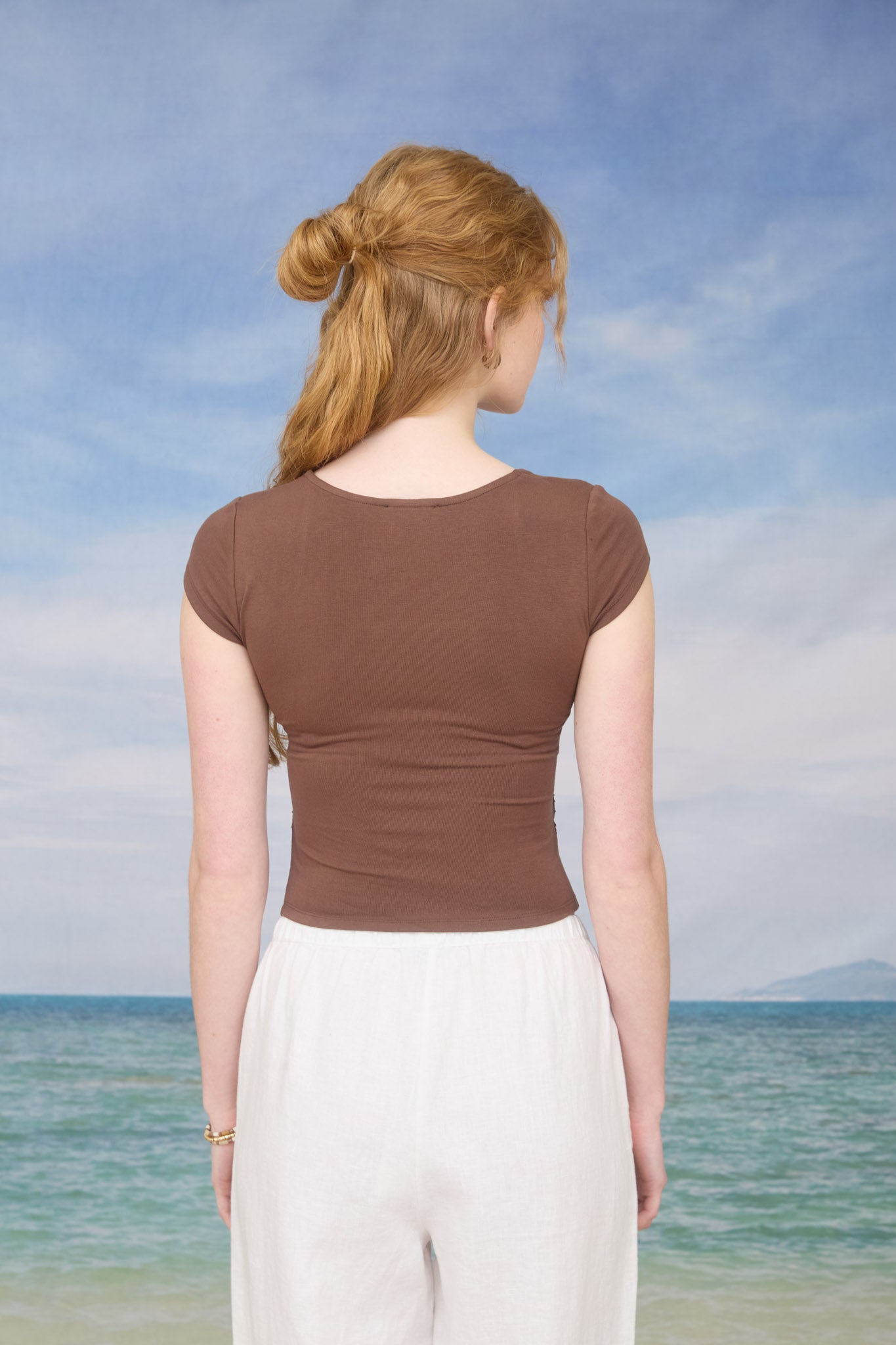 SHORT SLEEVE SQUARE NECKLINE KNIT TOP